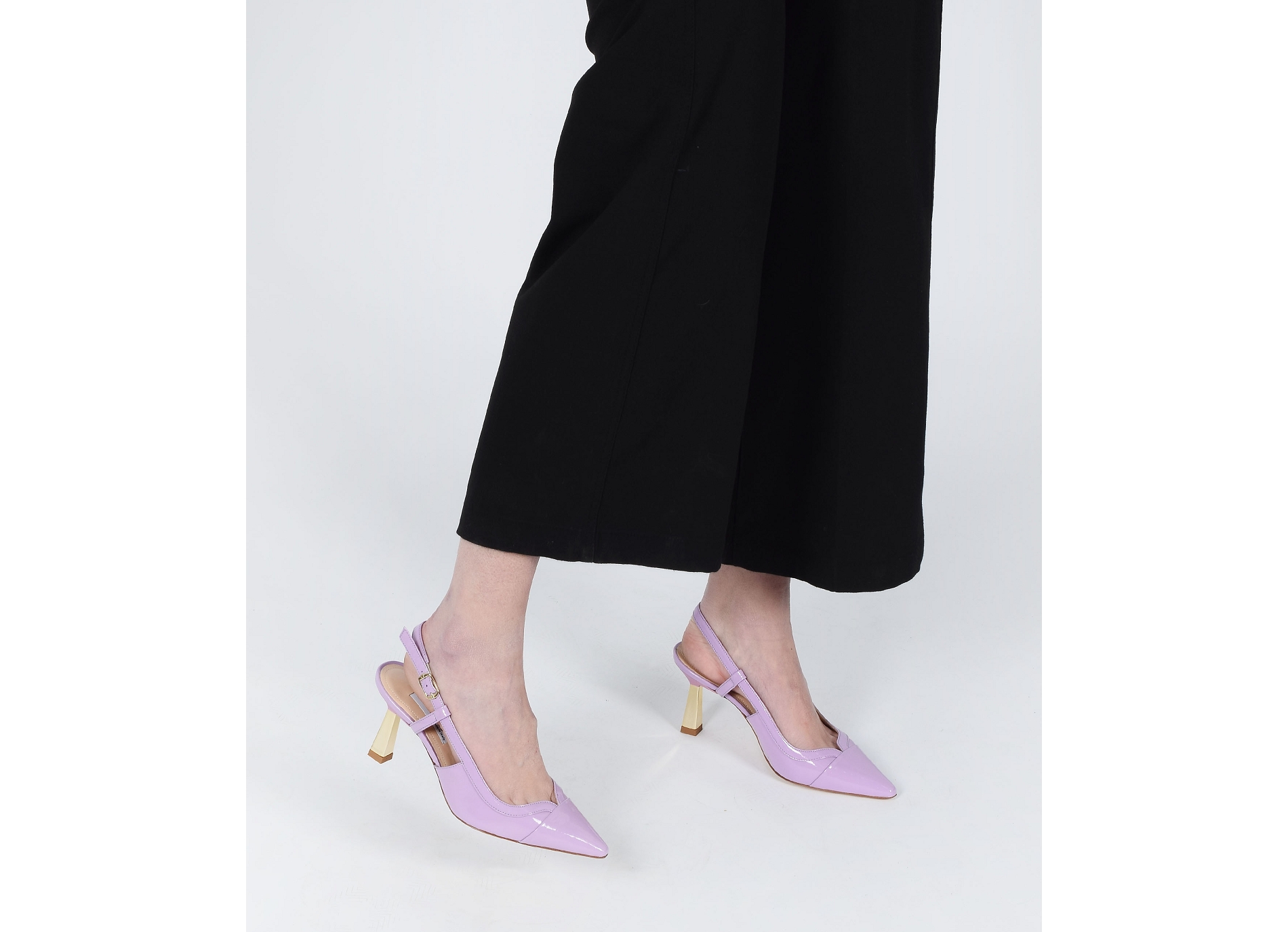 22774 violet