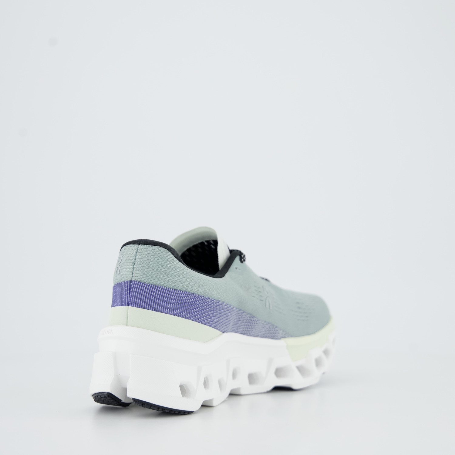 ON CLOUDMONSTER 2