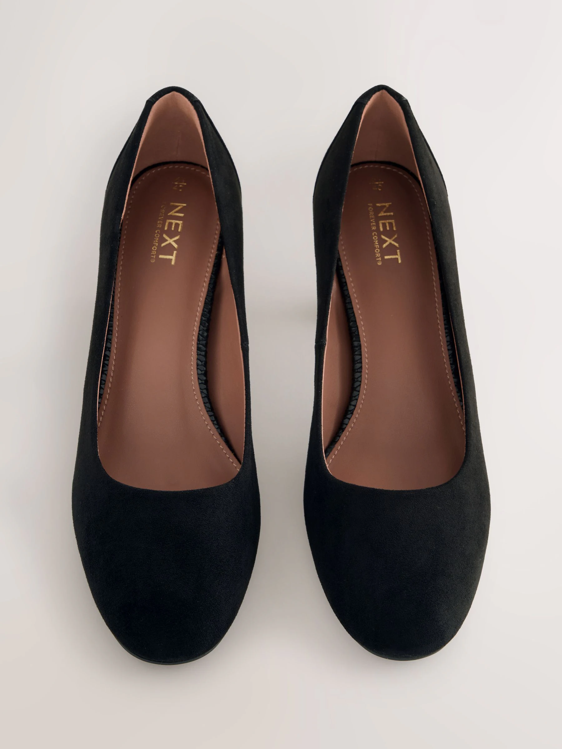 Zwart imitatiesuède - Forever Comfort® Round Toe Block Court Heels