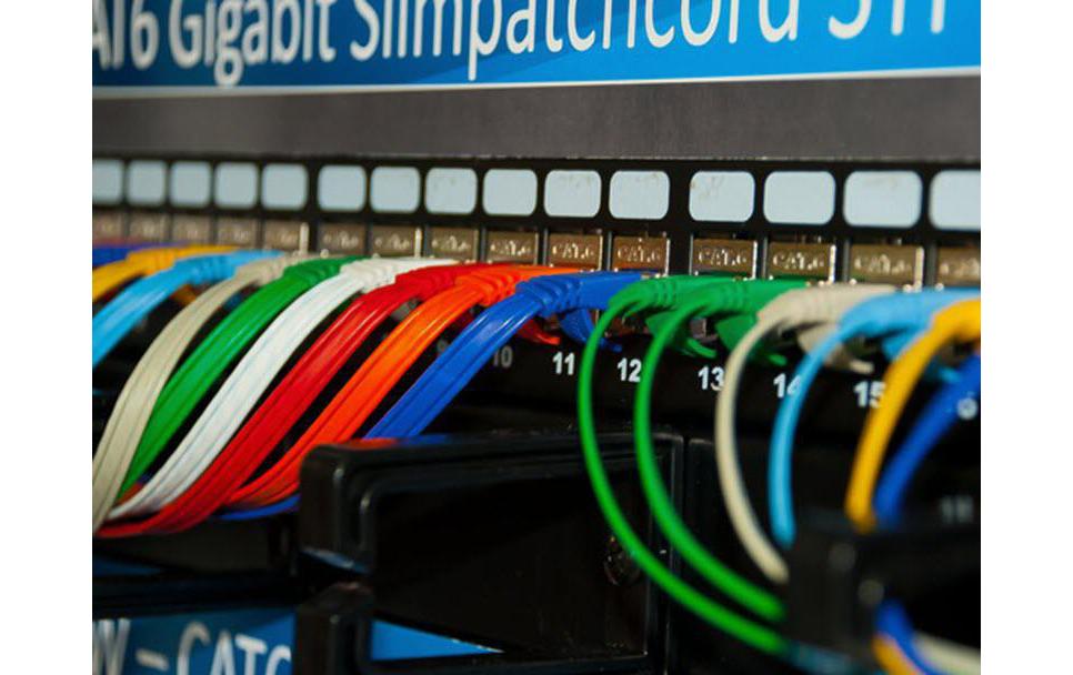 Slimpatchkabel RJ-45 - RJ-45, Cat 6, UTP, 1.5 m, OrangeLightpatchkabel rund, ungeschirmtes Twisted-Pair-Kabel (U/UTP) mit Klinkenschutz