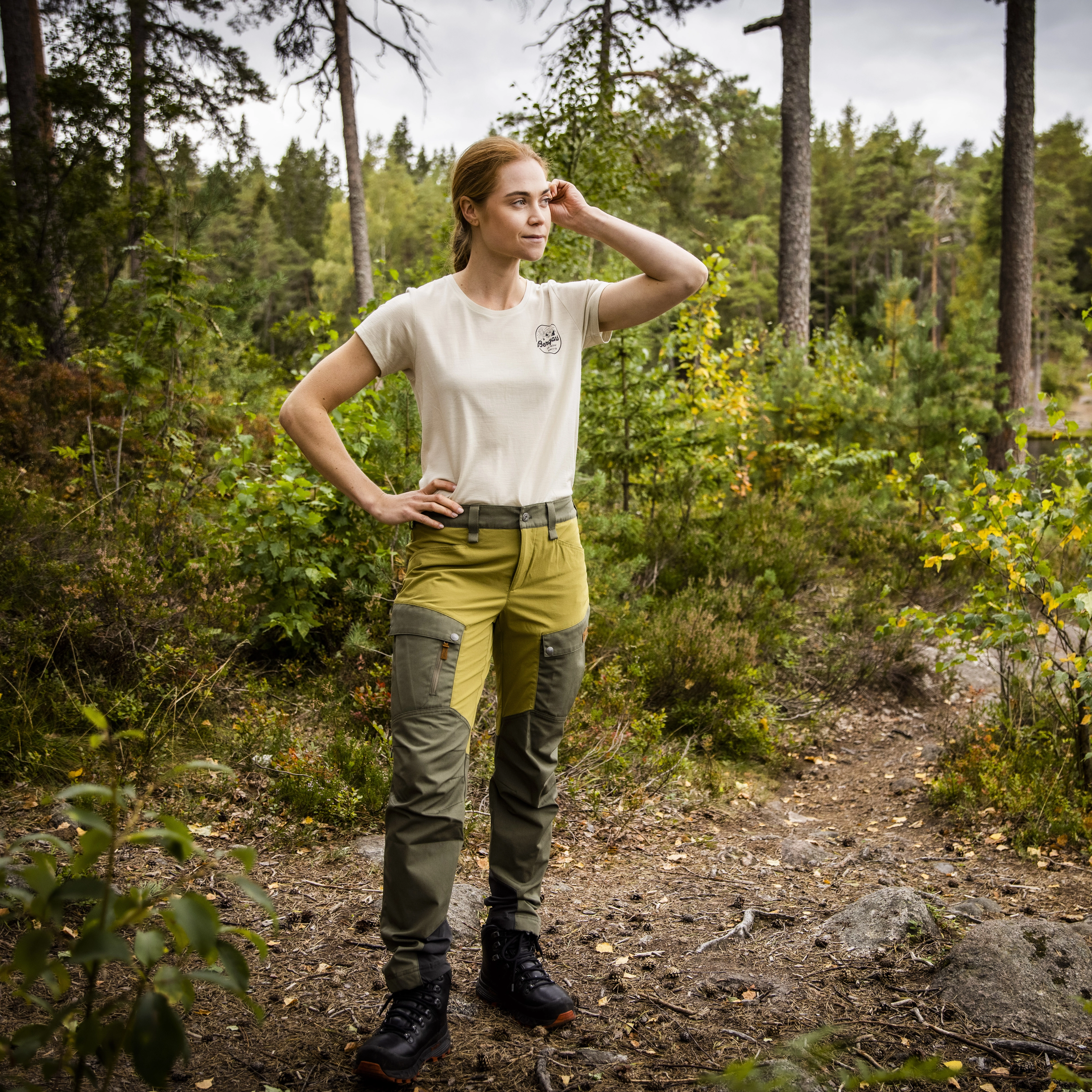 Nordmarka Favor Outdoor Pants Women Green Mud / Olive Green