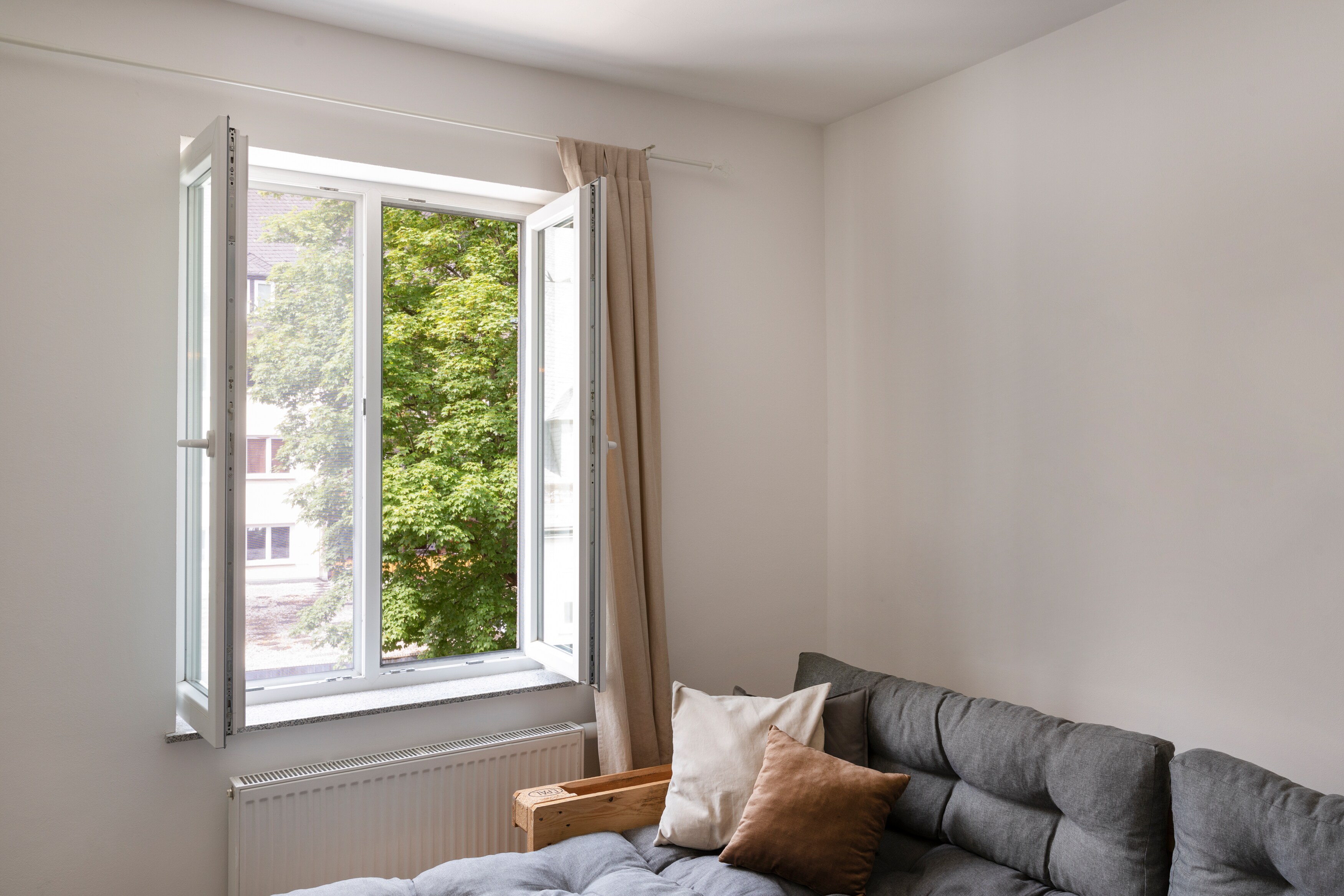 Schellenberg Fliegengitter für Fenster, 130 x 150 cm, weiß