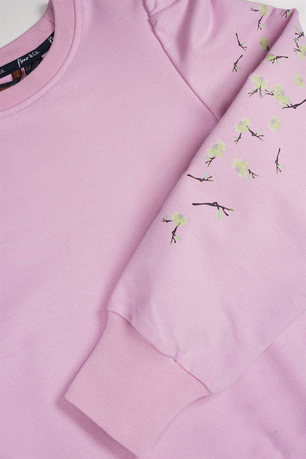 NONO gebloemde sweater Kulet zachtroze/groen