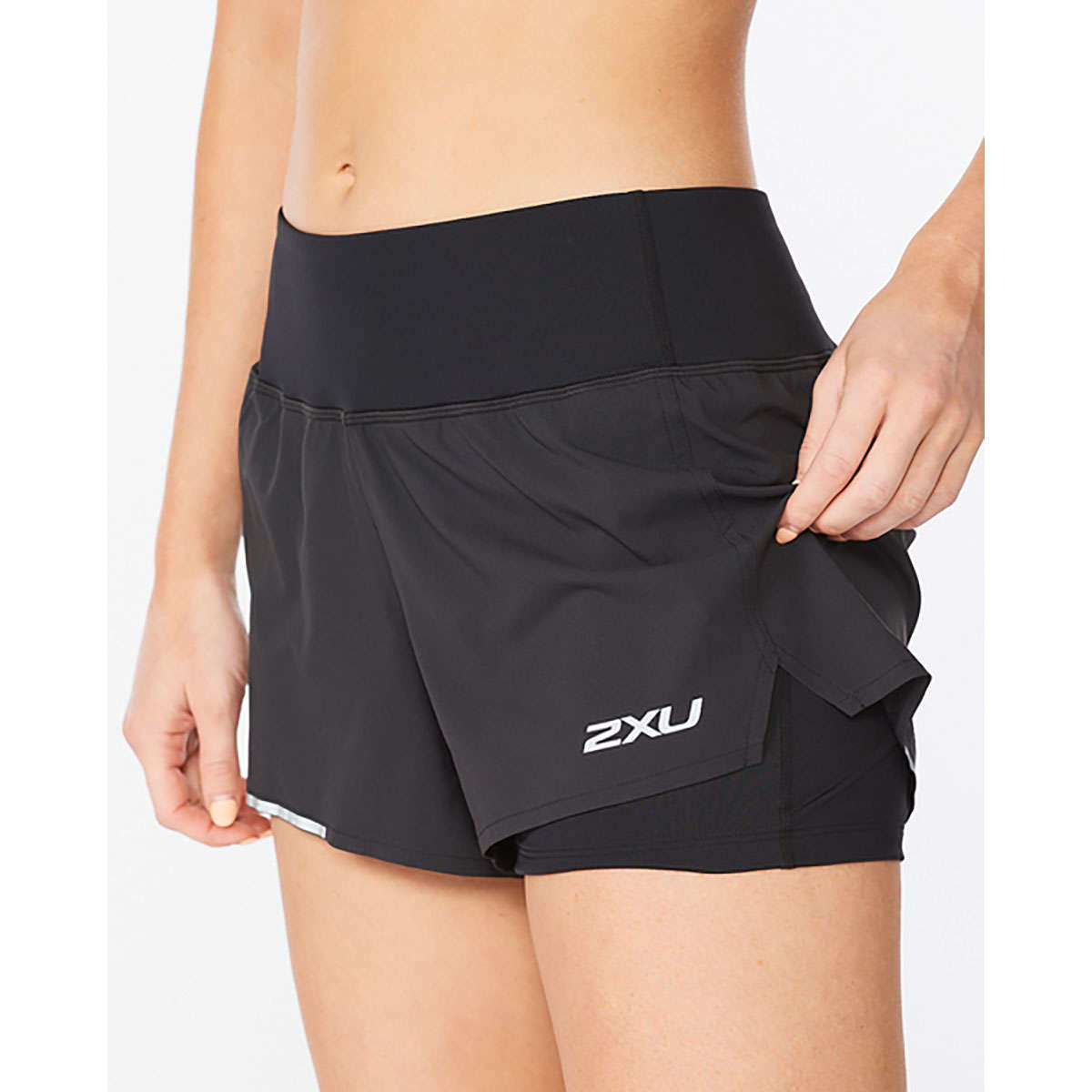 2XU Aero 2-in-1 3 Inch Hardloopbroek Kort Zwart Dames