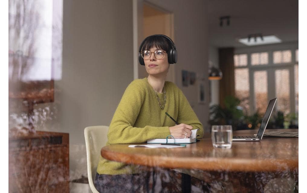 Wireless Over-Ear-Kopfhörer Serie 5000 SchwarzKabellose Over-Ear-Kopfhörer mit langer Akkulaufzeit und passive Geräuschunterdrückung