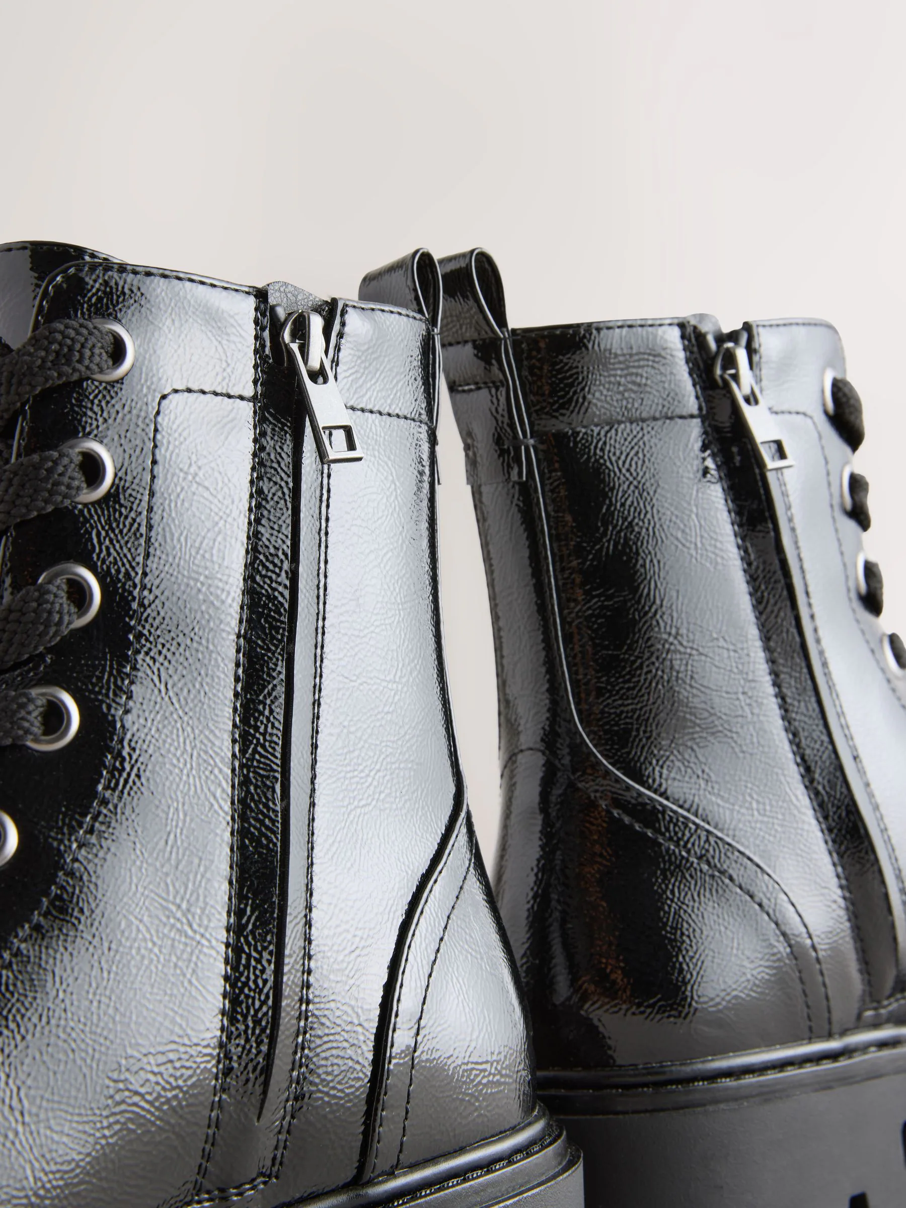 Zwart lak - Forever Comfort® veterlaarzen