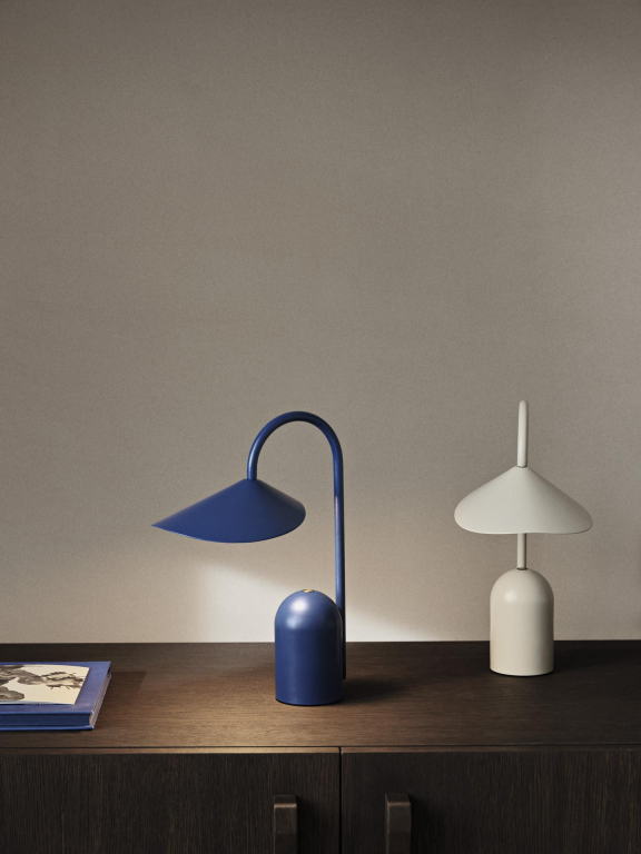 Ferm Living Arum Portable tafellamp LED oplaadbaar Black
