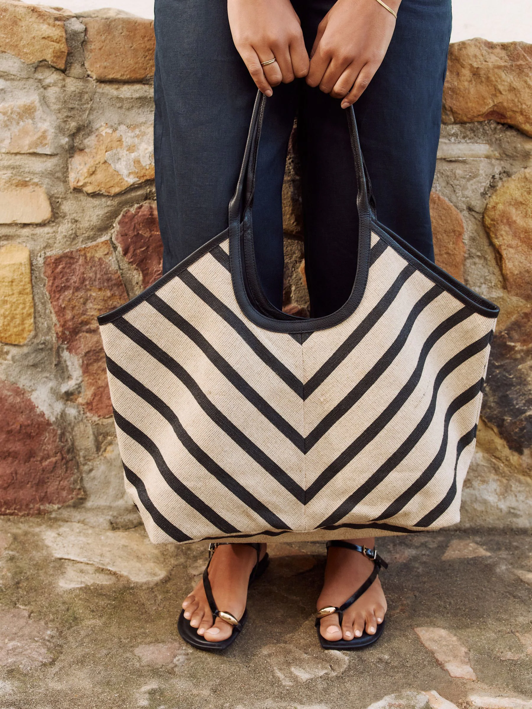 Zwart/wit - Schoudertas met linnenlook