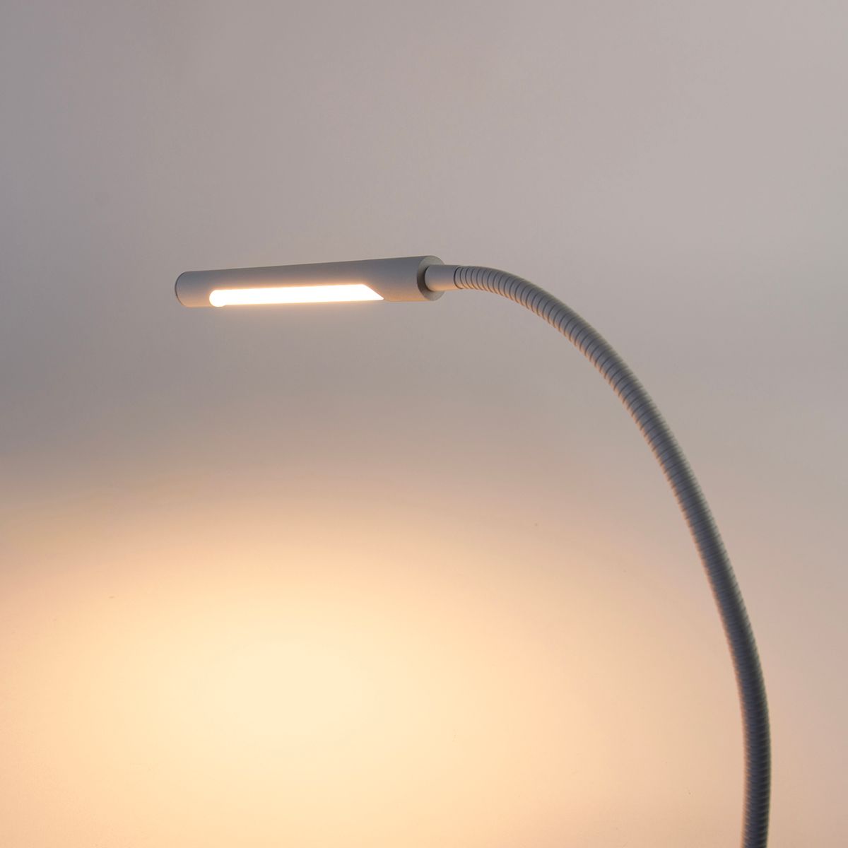 Klem bureaulamp wit incl. LED met touch dimmer - Lionard