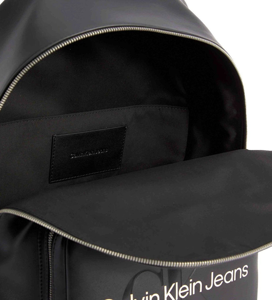 Mochila redonda Calvin Klein preta