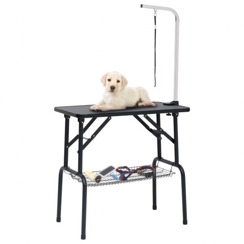 Mesa de tosa para cães pretos