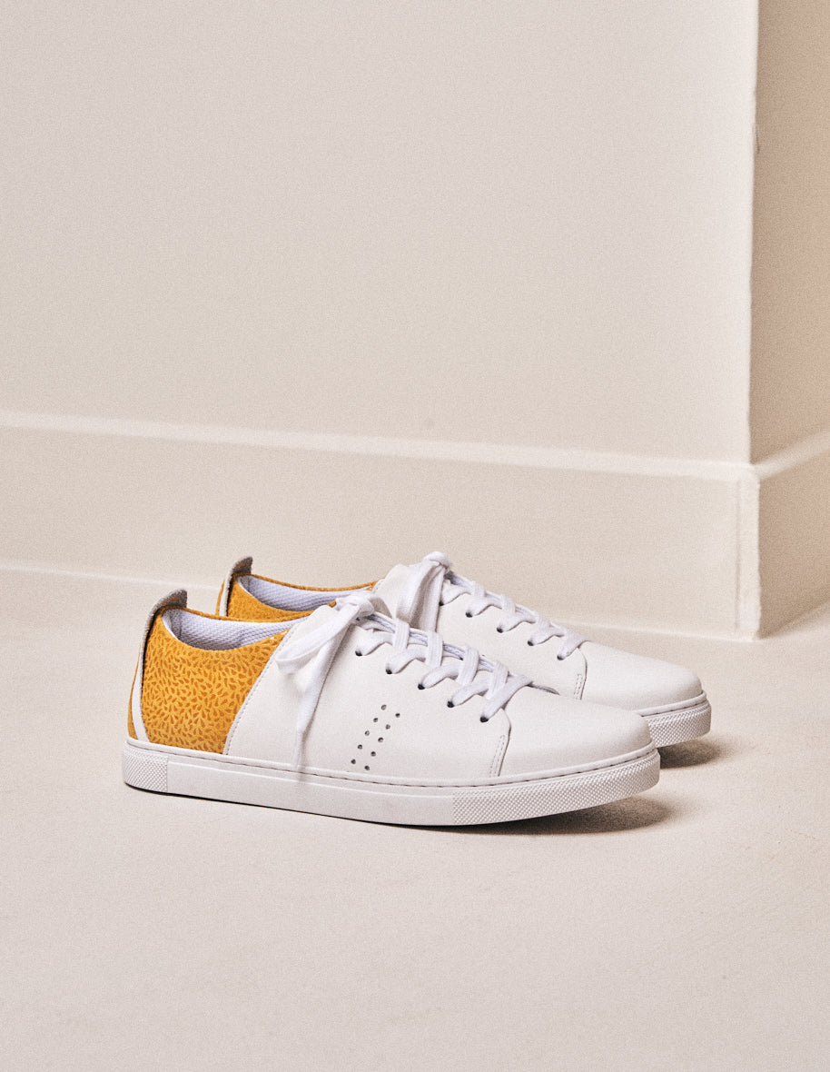 Baskets basses Renée - Cuir blanc et suède floral jaune