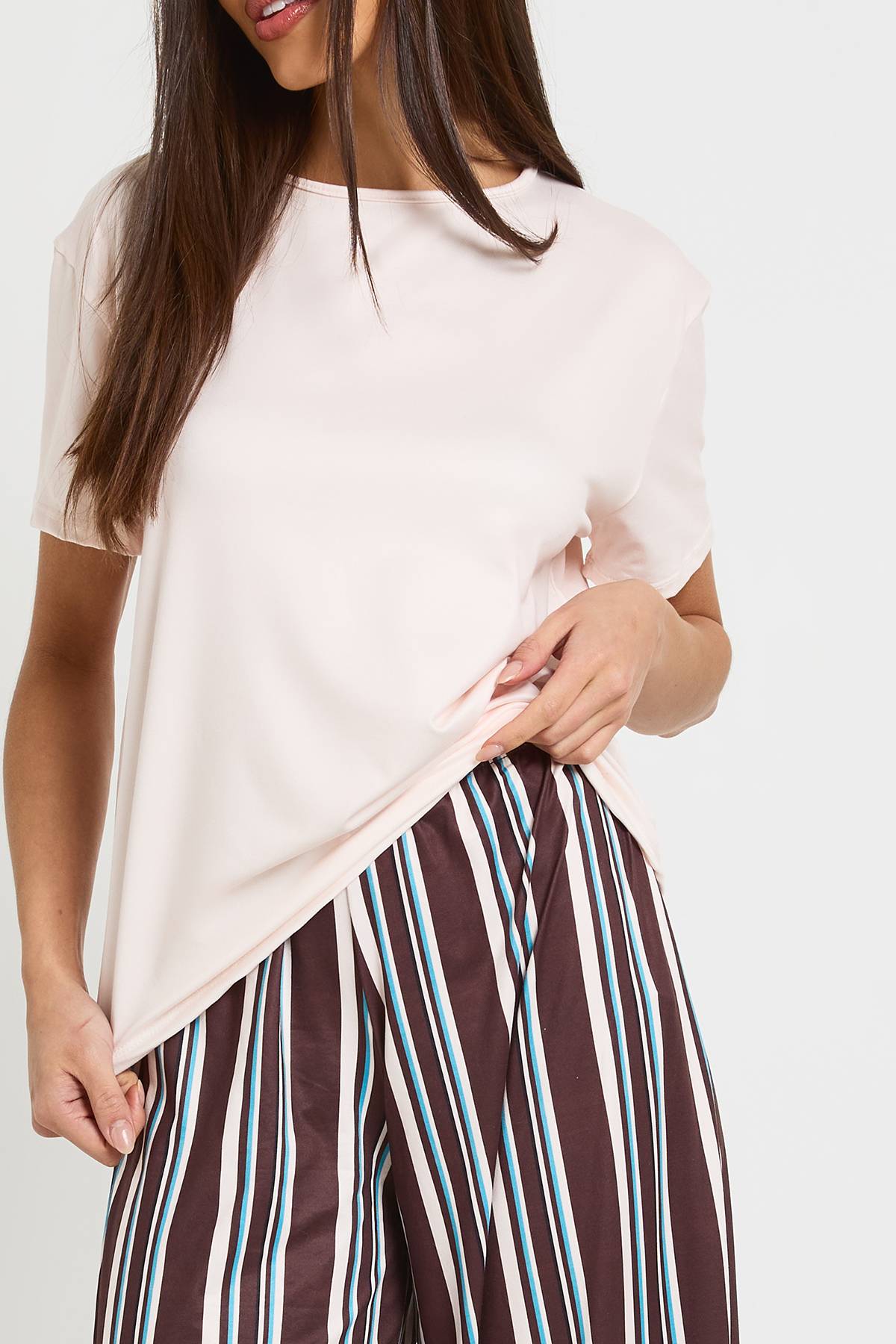 boohoo Ensemble Pyjama T-Shirt Oversize à Rayures & Pantalon