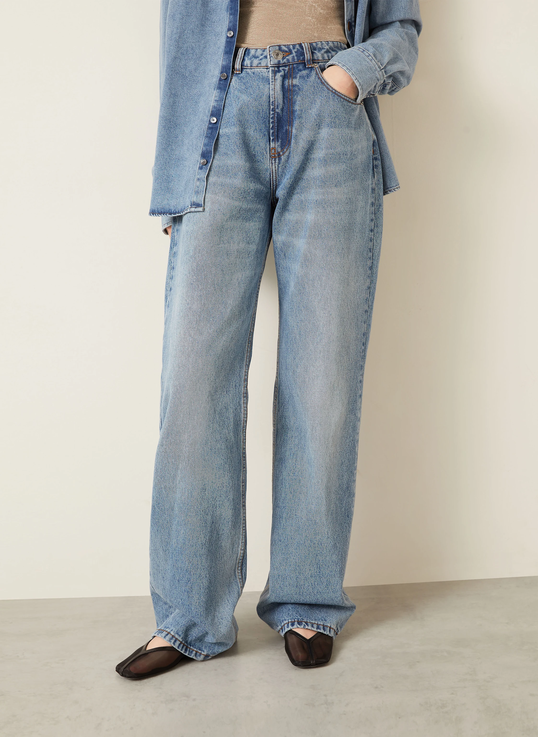 AMI PARIS Straight Jeans