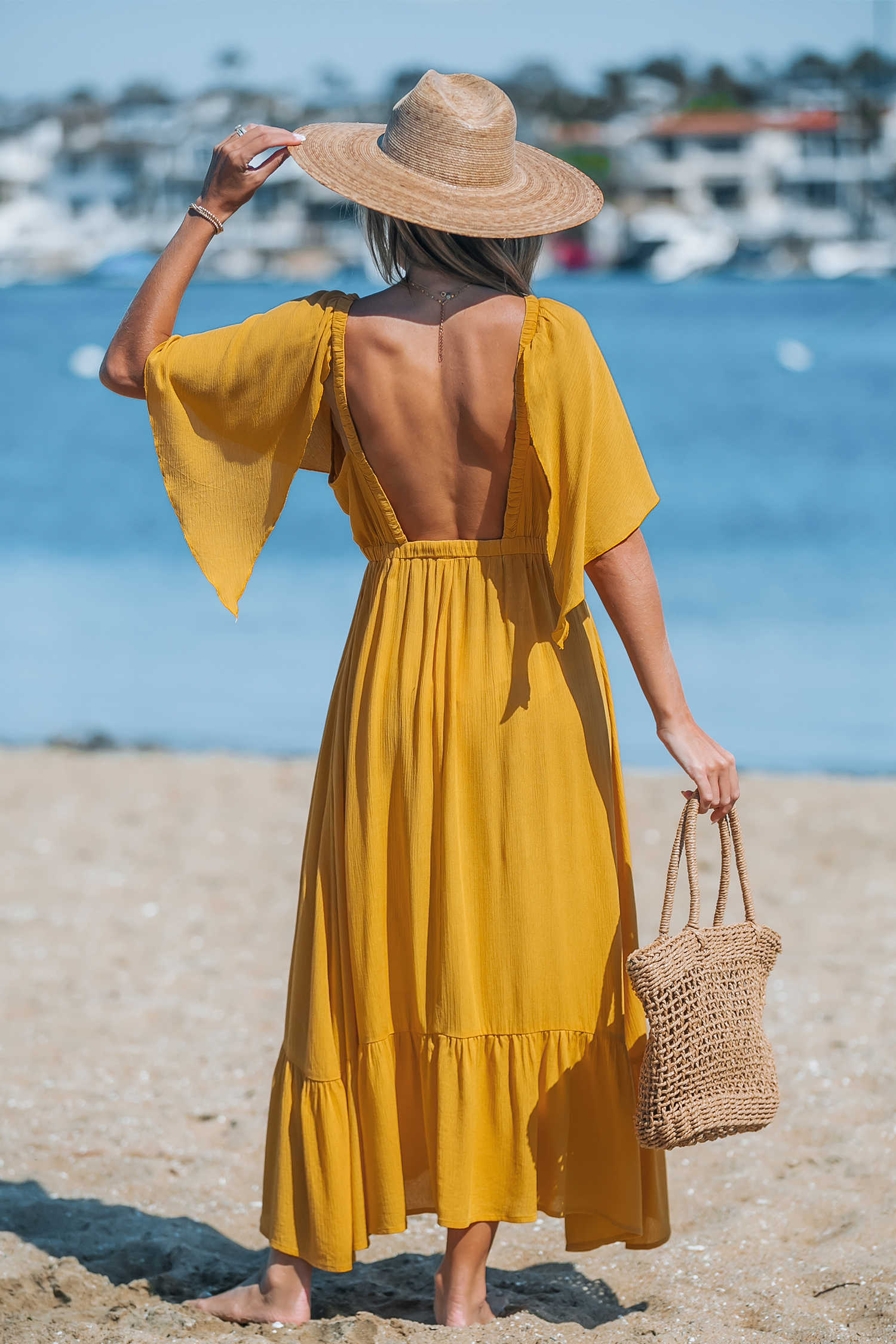 Robe midi avec manches papillon et col plongeant jaune
