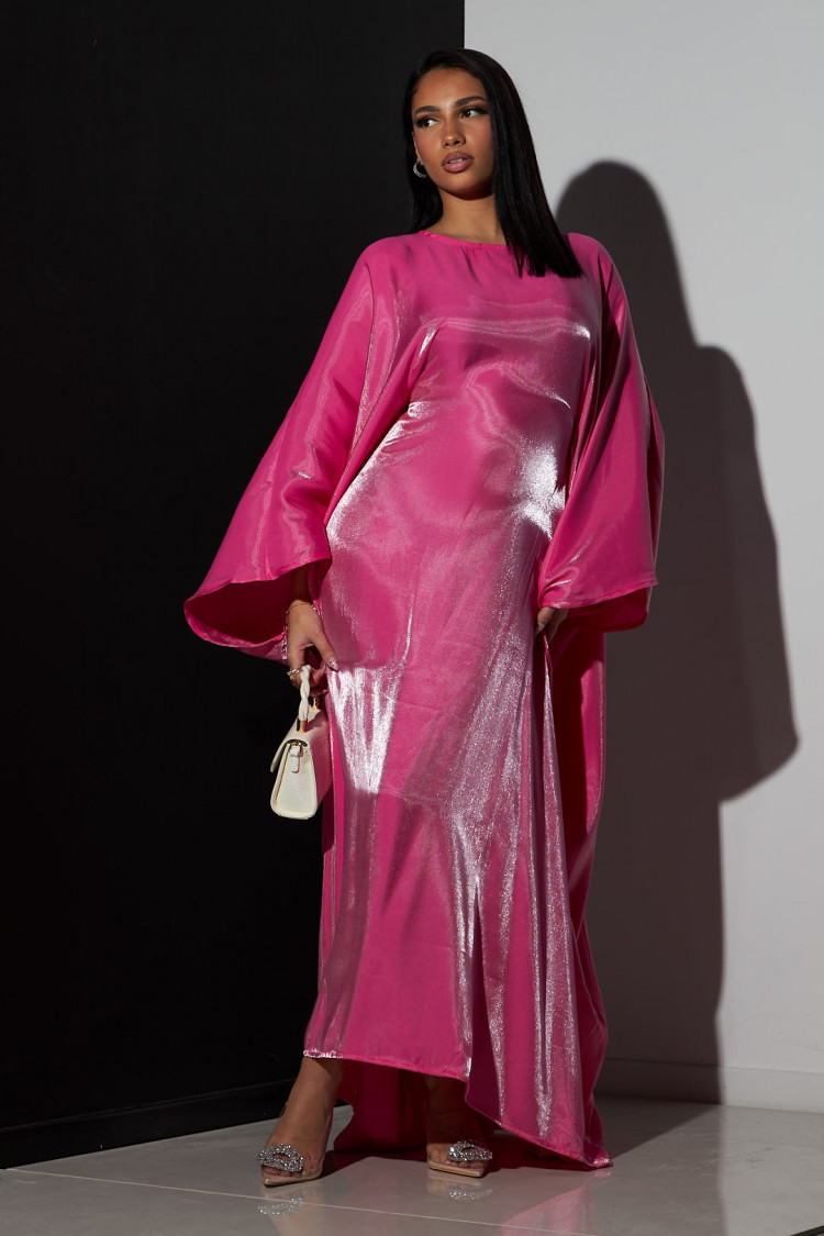 Abaya fuchsia à manches chauves-souris satinée