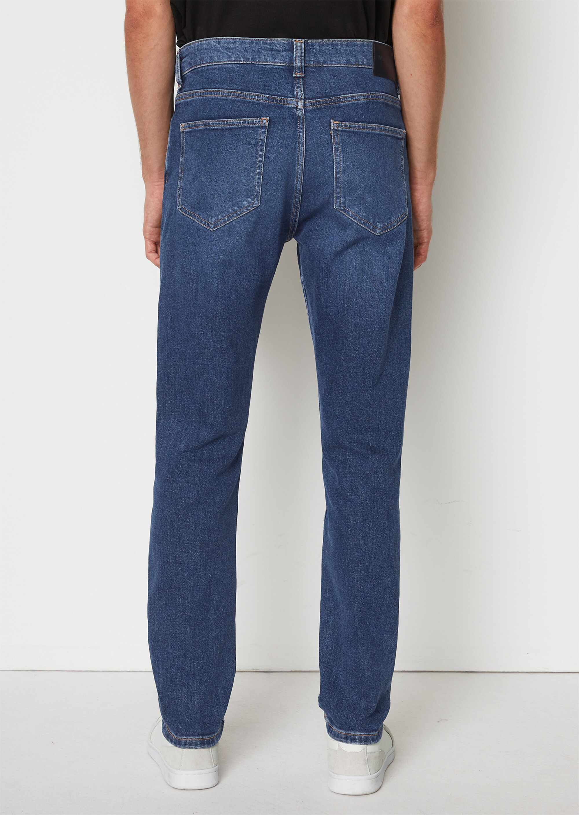 Jeans Modell LINUS slim tapered aus Bio-Baumwoll-Mix