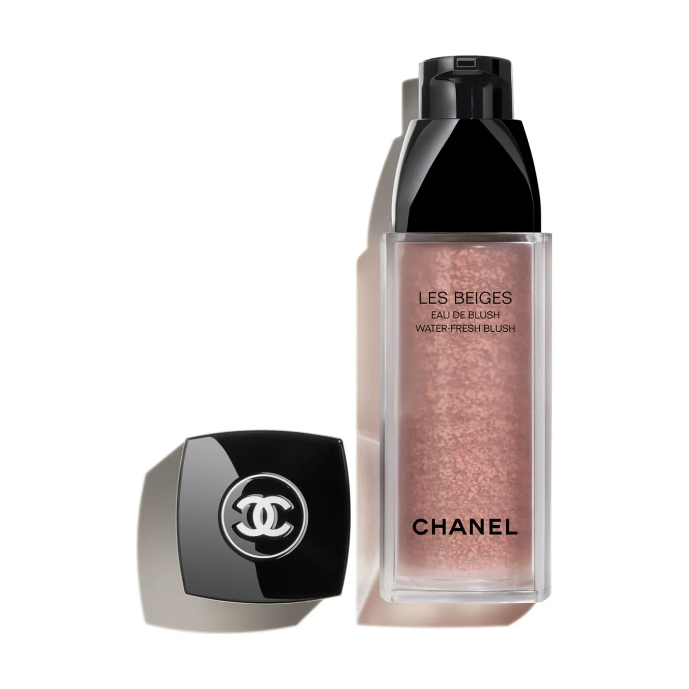 CHANEL LES BEIGES EAU DE BLUSH Eau de blush fraiche et hydratante aux microbulles de pigments. BelleLight Pink