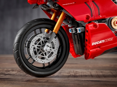 LEGO Ducati Panigale V4 R (42107)