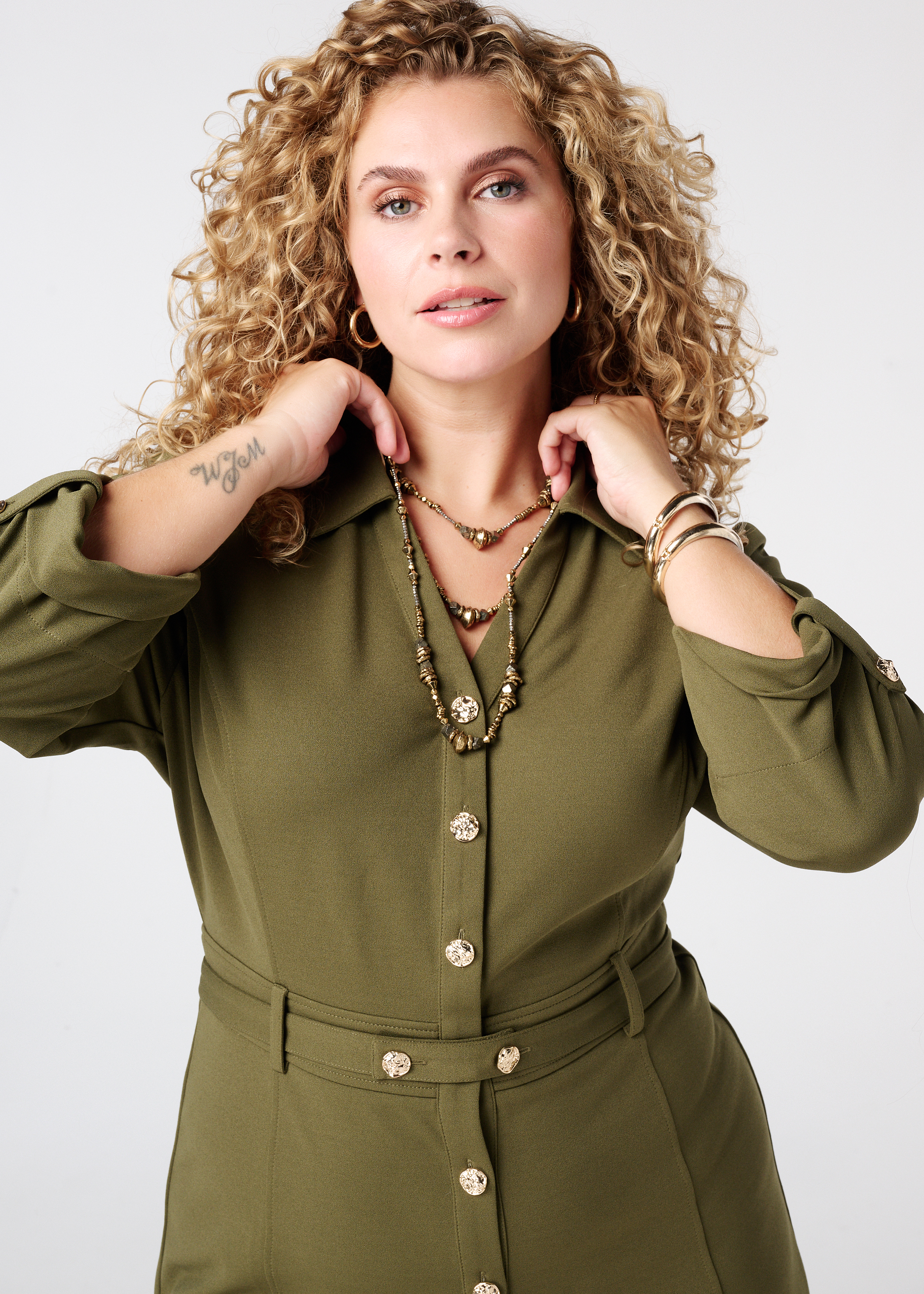 Jurk met sierknopen Khaki