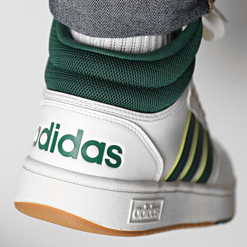 Baskets Hoops 3 IG5570 Core White Core Green Gum 4
