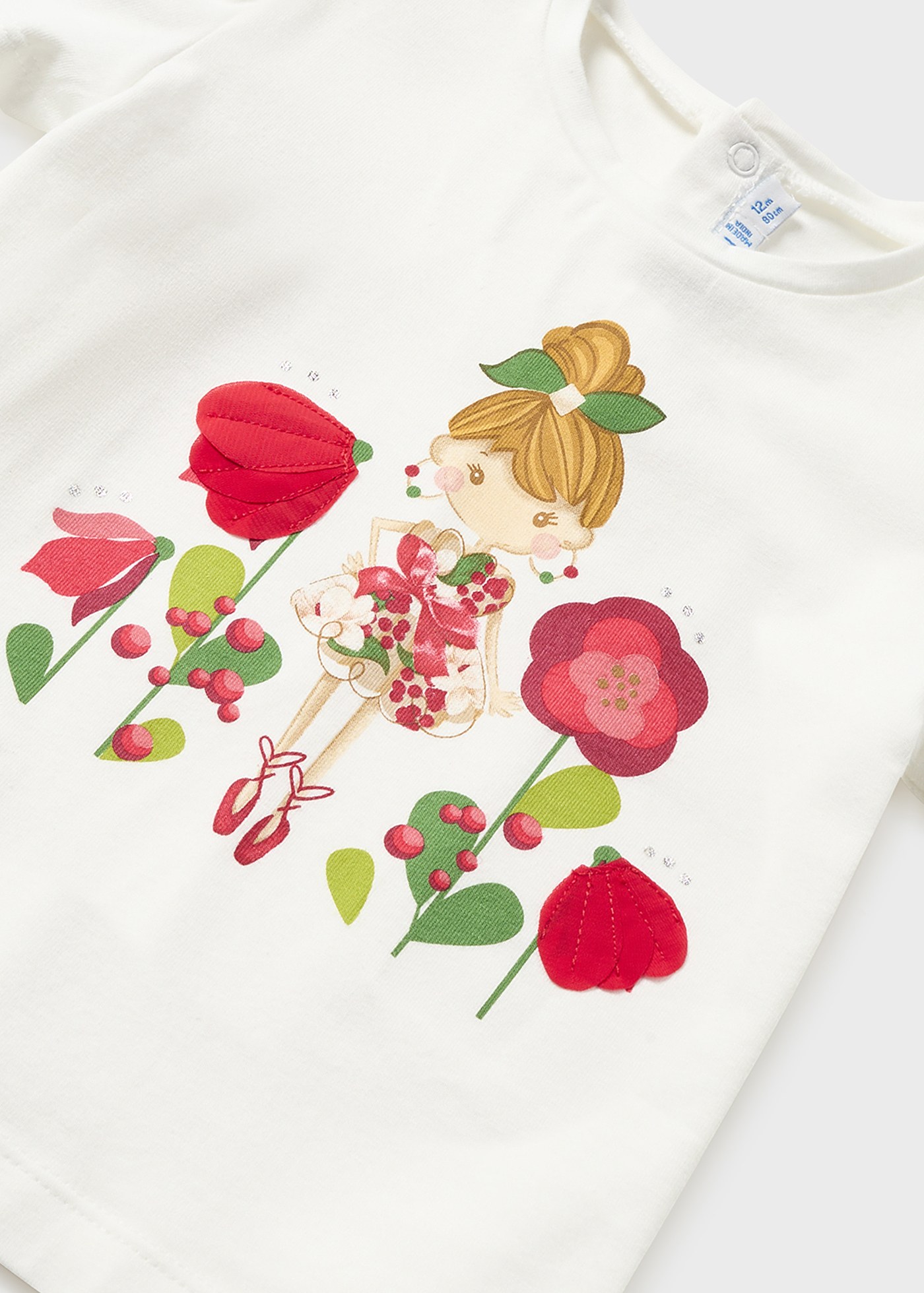 Camiseta infantil com estampa feita em algodão sustentável.