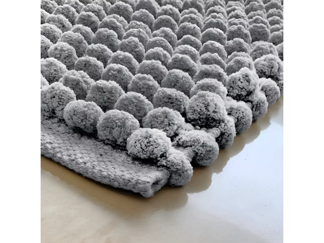 Lot 2 tapis de salle de bain 40 x 60 cm mini pompon gris - MARIE
