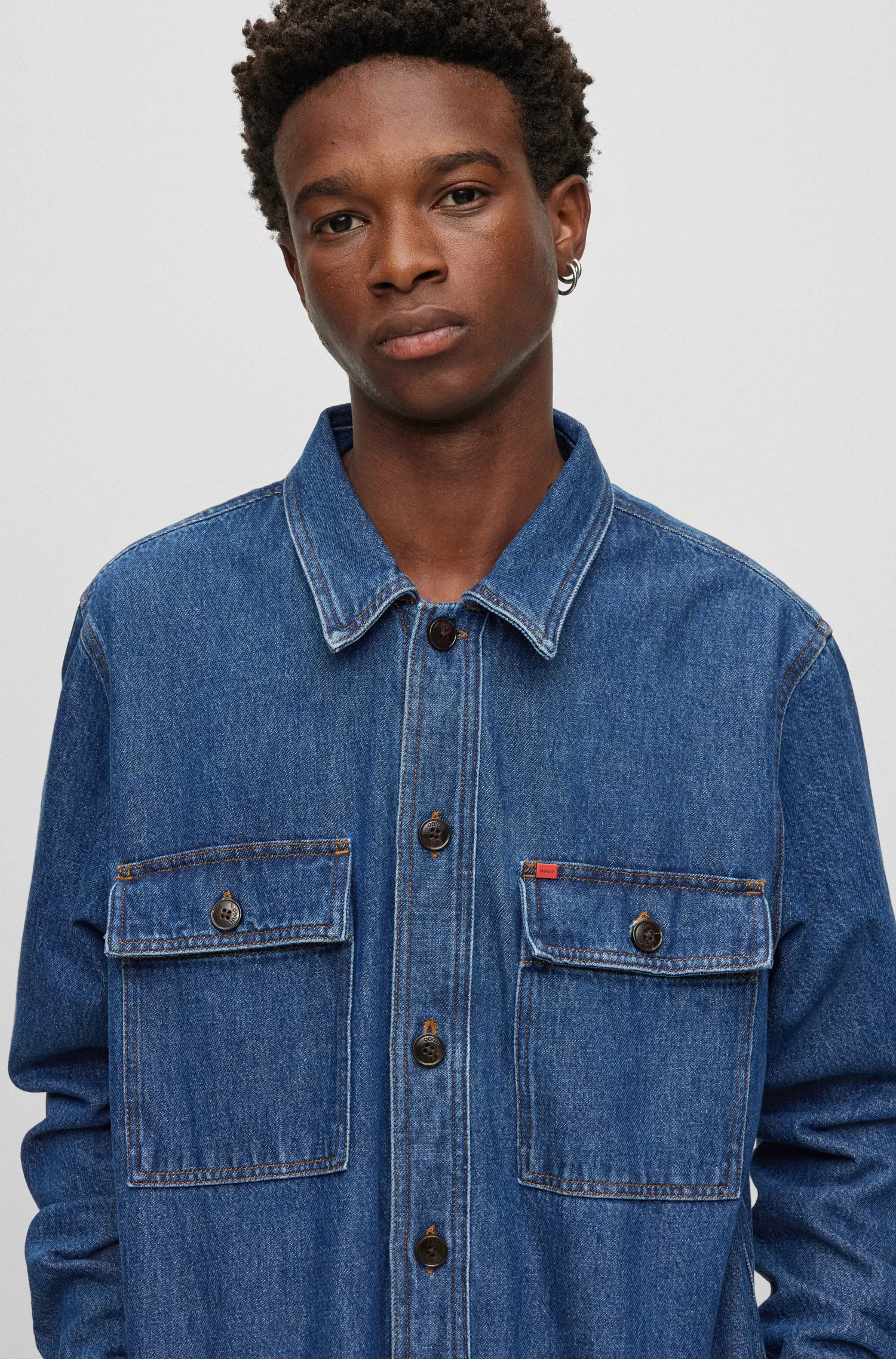 Sobretudo HUGO vermelho de modelagem oversized em denim de algodão com detalhe do logo