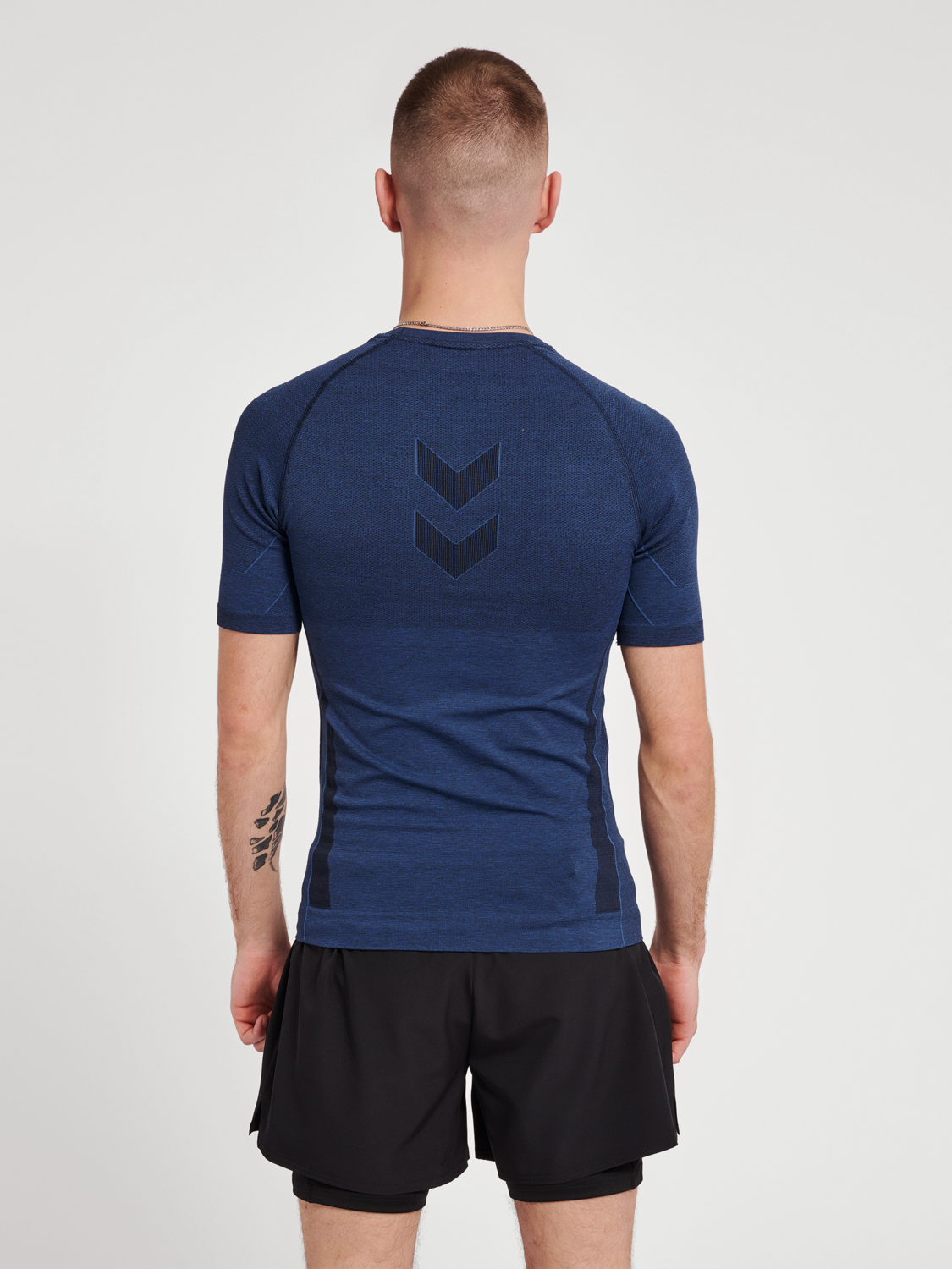 hmlTE MIKE SEAMLESS T-SHIRT