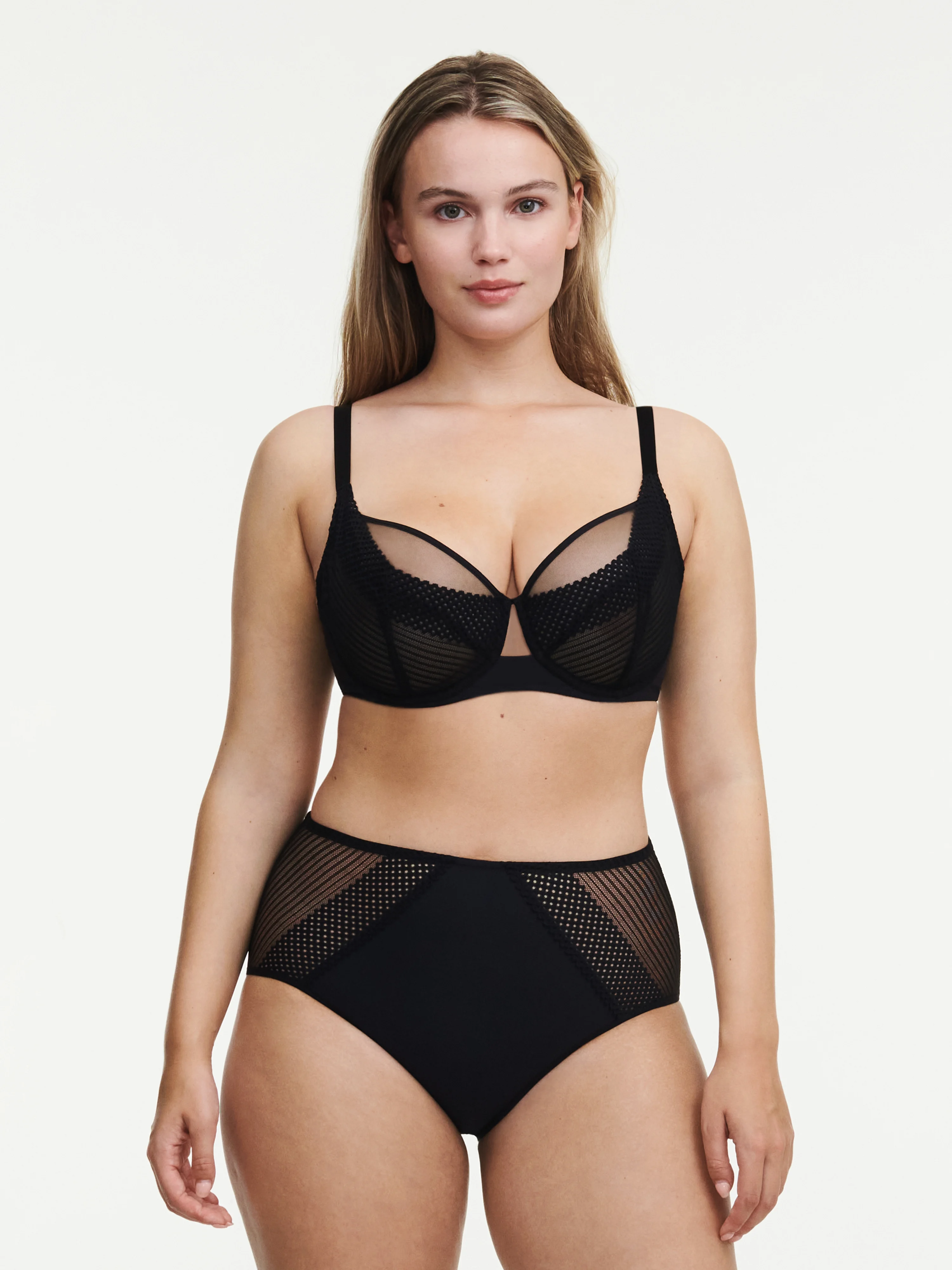 PLAY - Soutien-gorge emboîtant en dentelle | Noir