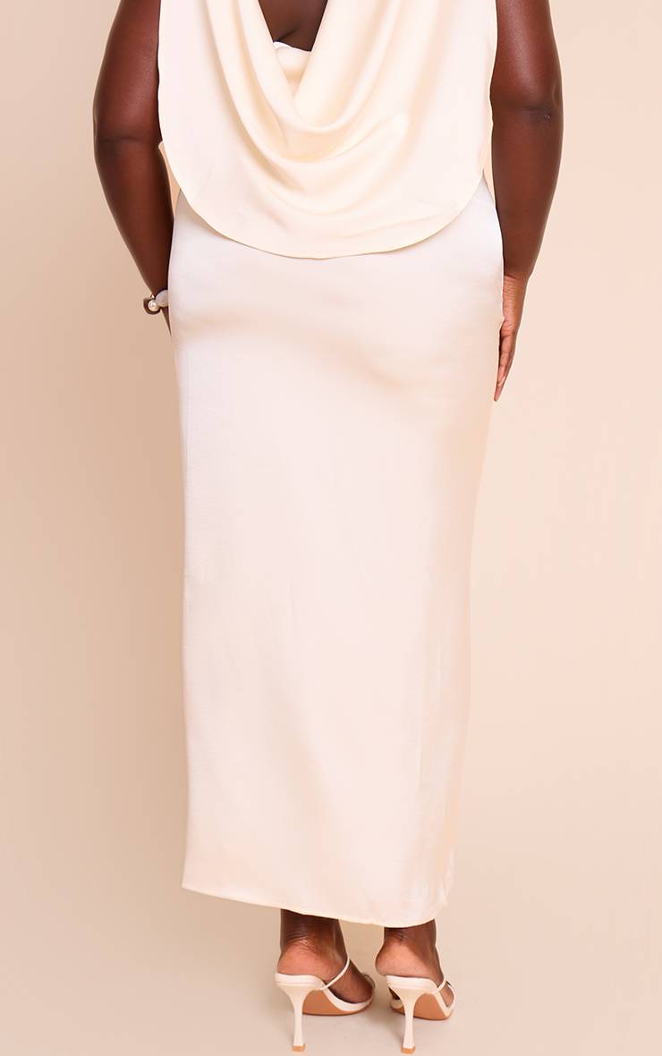 Crème Jupe Longue Grande Taille En Satin Froncé Avec Fente Détail