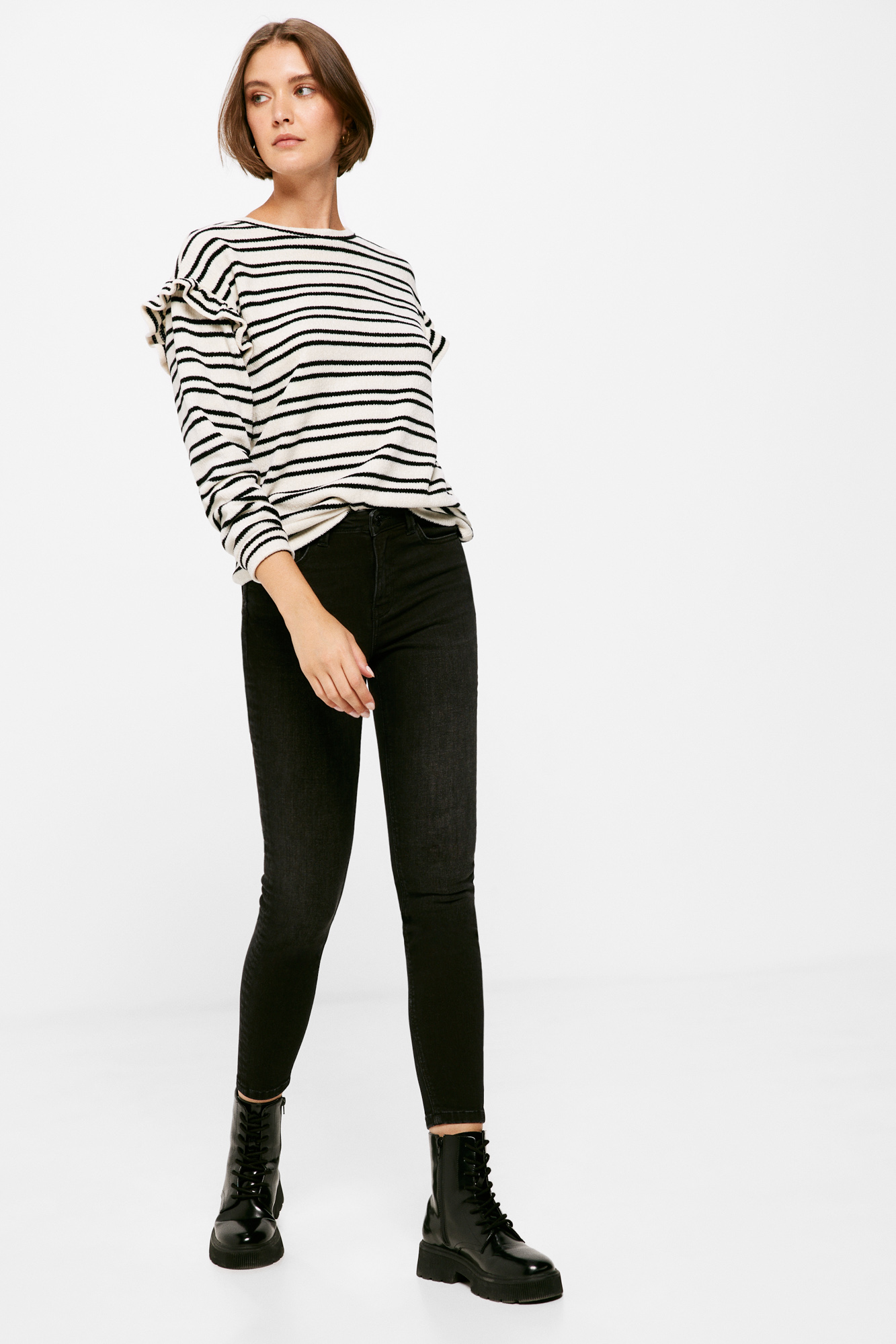 Calça jeans cropped slim, lavagem sustentável