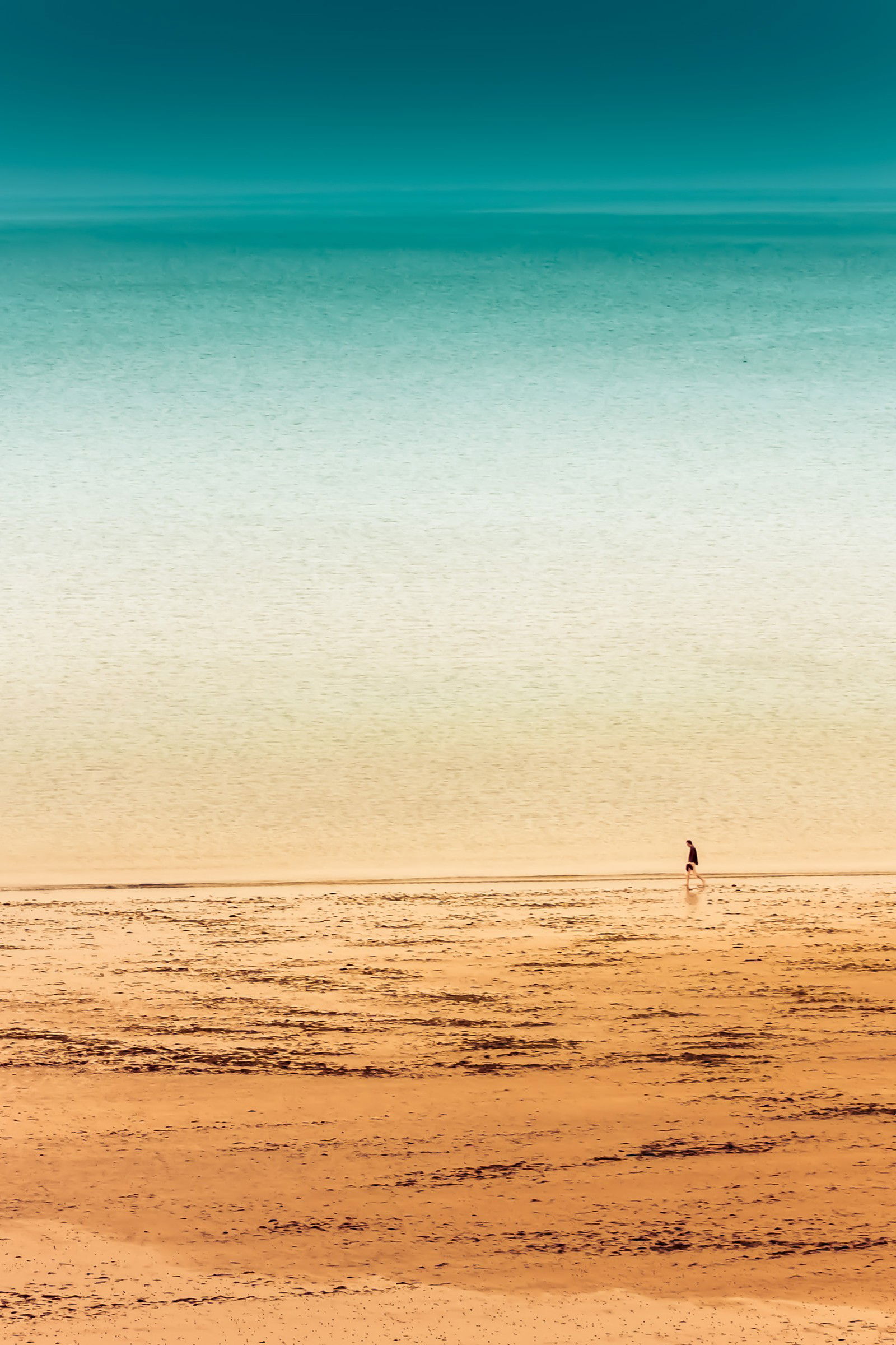 A Sunday in Saint Malo by Françoise Gaujour - Limited Edition. Edition of: 150. Signed.