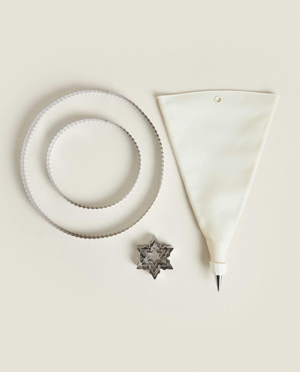 KIT PARA FAZER BOLO DE NATAL EM FORMATO DE ANEL