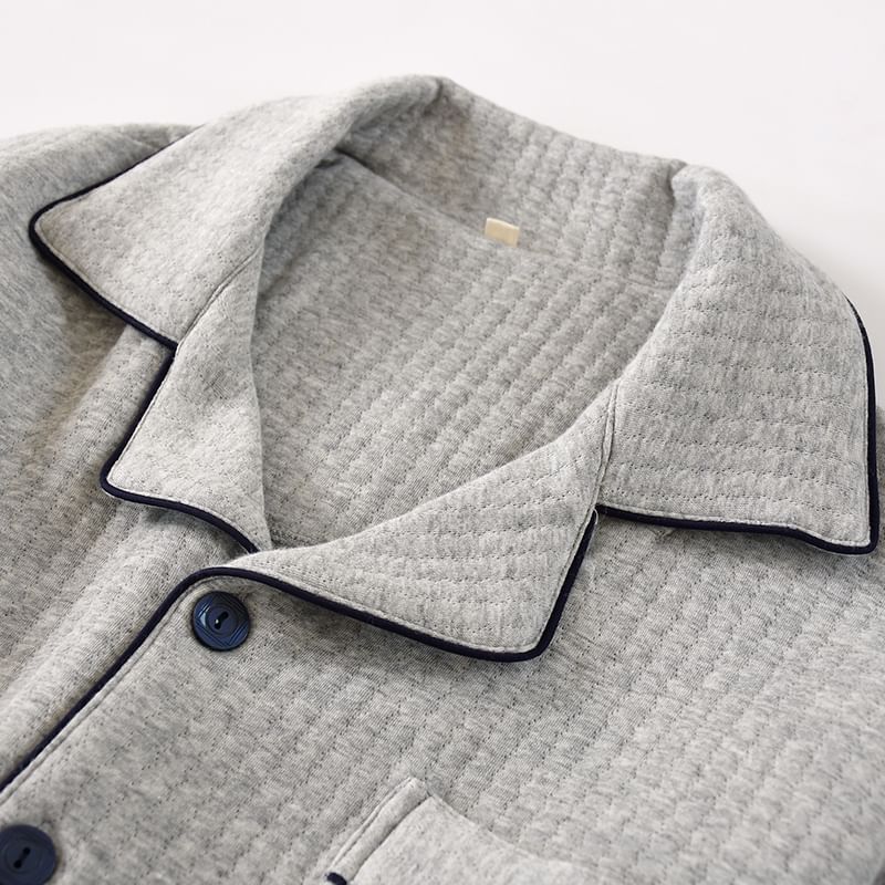Dogini - Pyjamaset: effen top met lange mouwen en knoopjes + broek