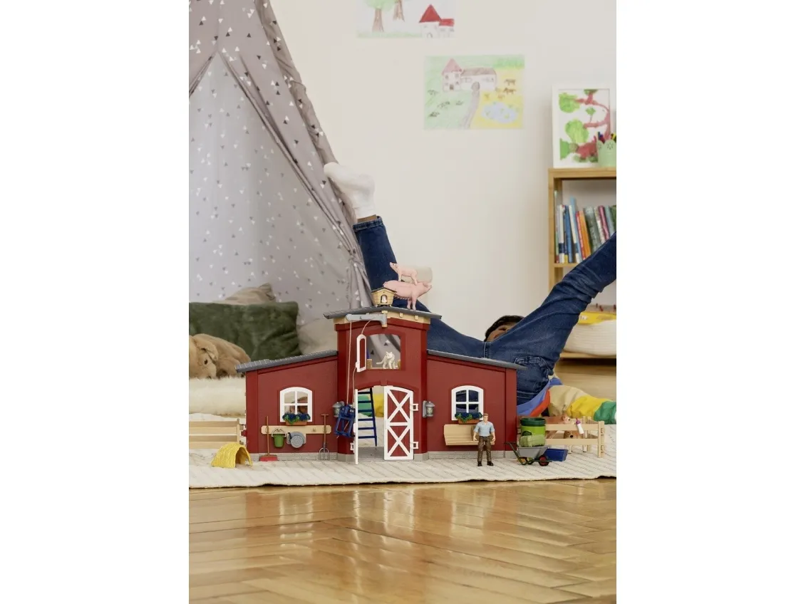 Schleich Red Barn with Animals and Accessories