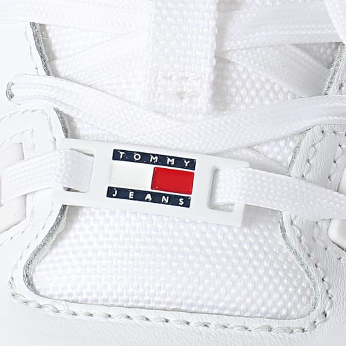 Baskets Femme Retro Basket Flatform Essential 2506 White