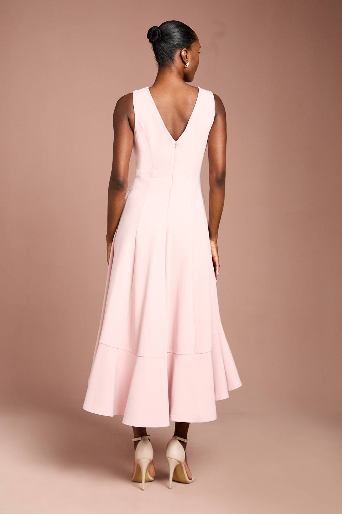 Coast Robe en Crêpe à Volants avec Dos Échancré