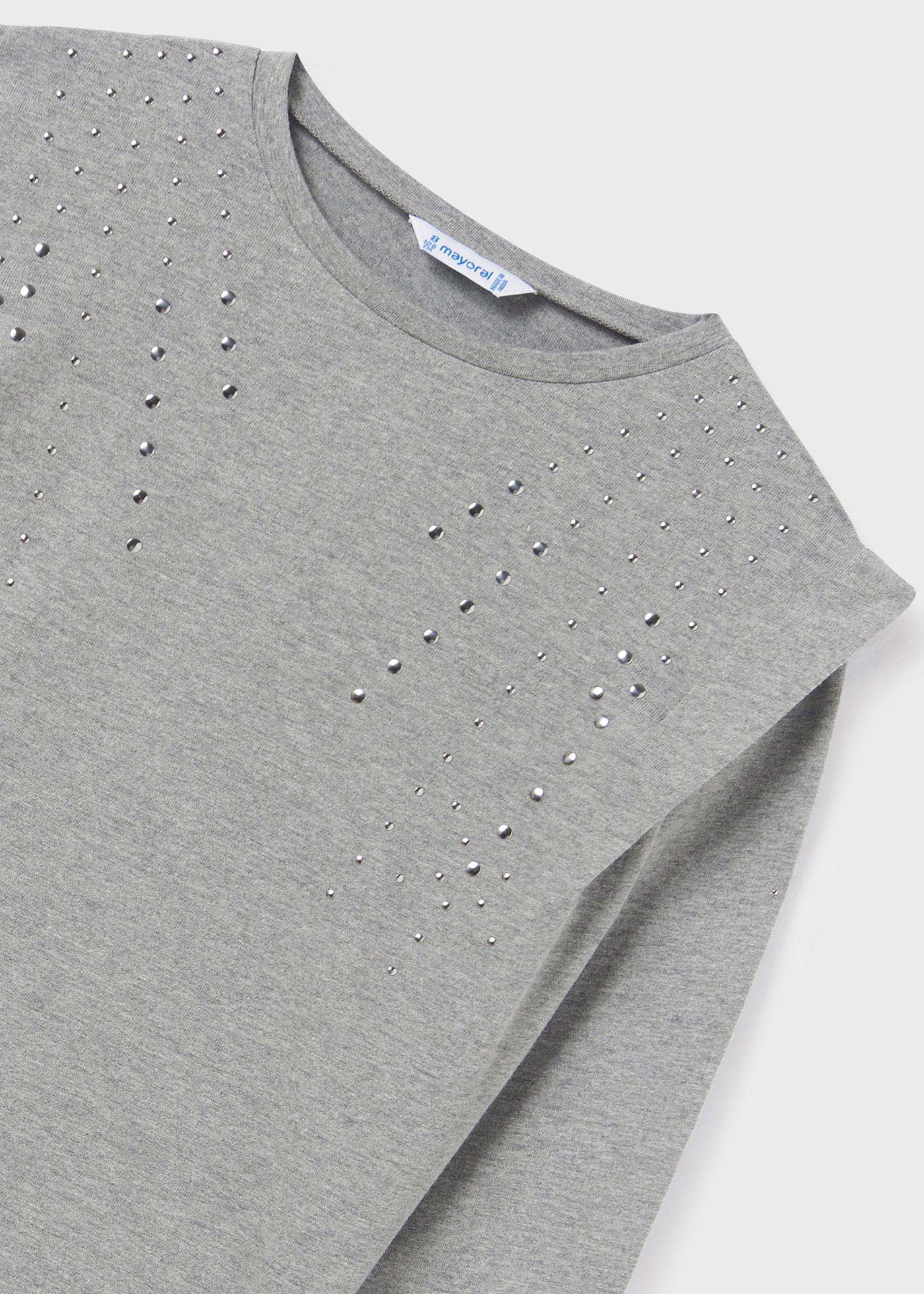 Camiseta feminina Better Cotton com tachas