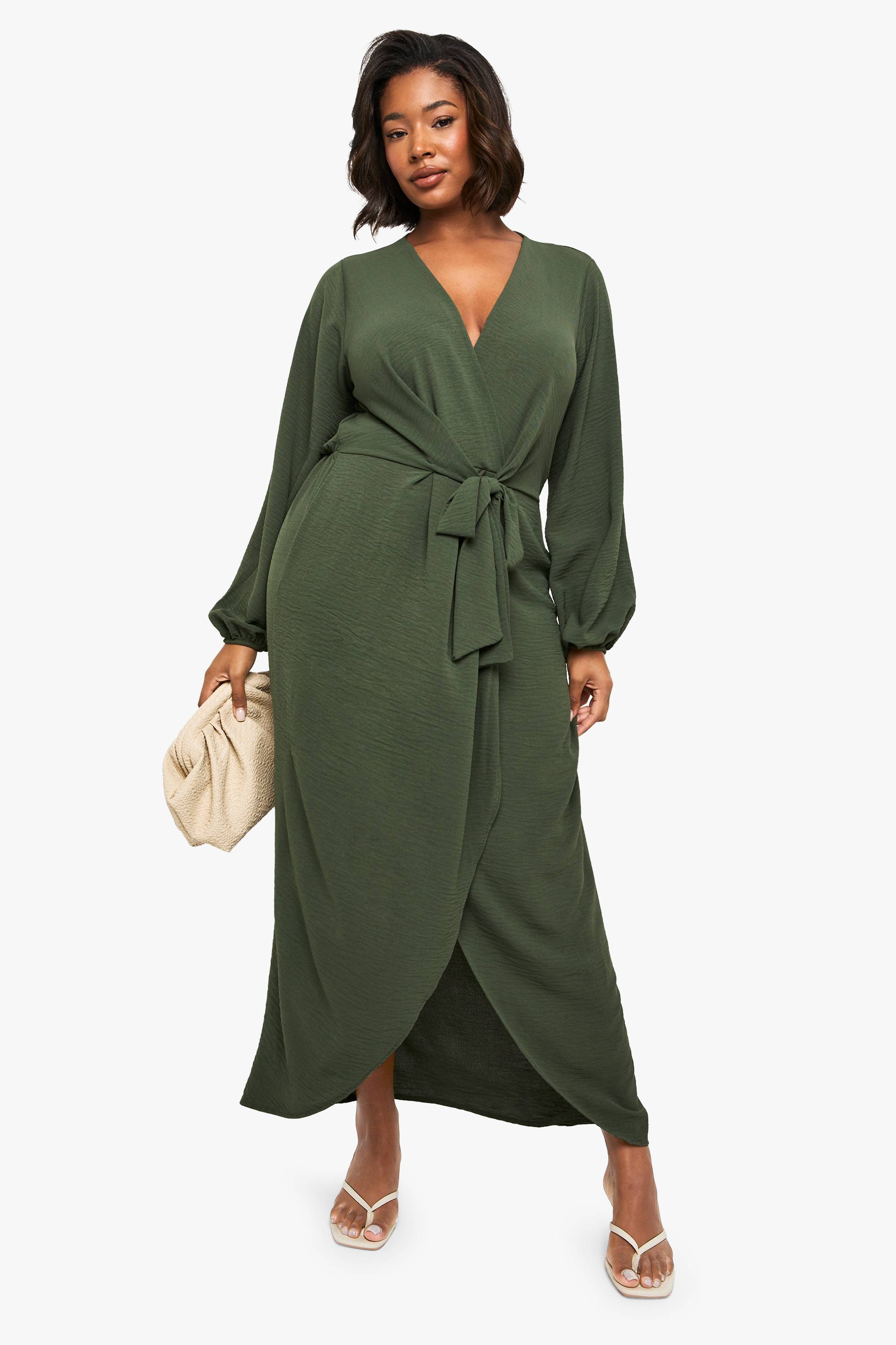 boohoo Robe maxi texturée à détails de nouage Plus