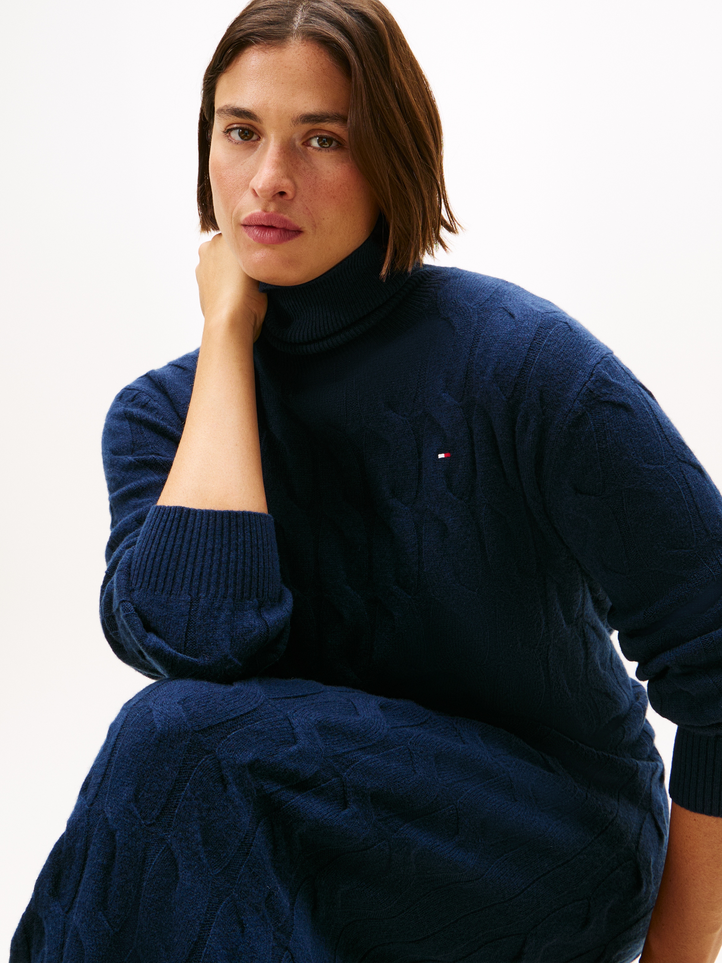 Tommy Hilfiger Curve Strickkleid »CRV SOFT WOOL CABLE ROLL-NK DRS« in grossen Grössen, mit Zopfmuster, aus reiner Wolle
