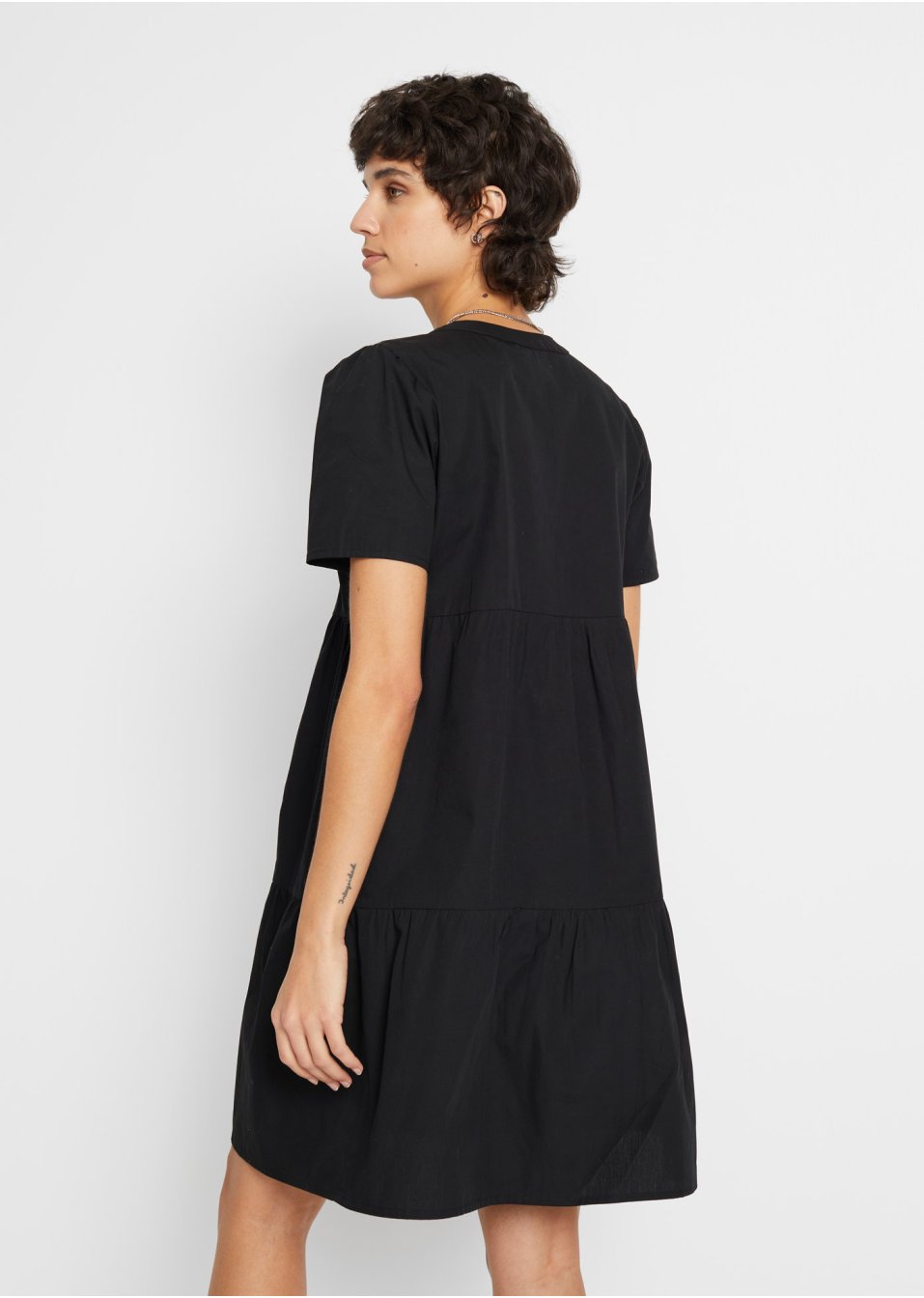 Robe-chemise avec patte de boutonnage