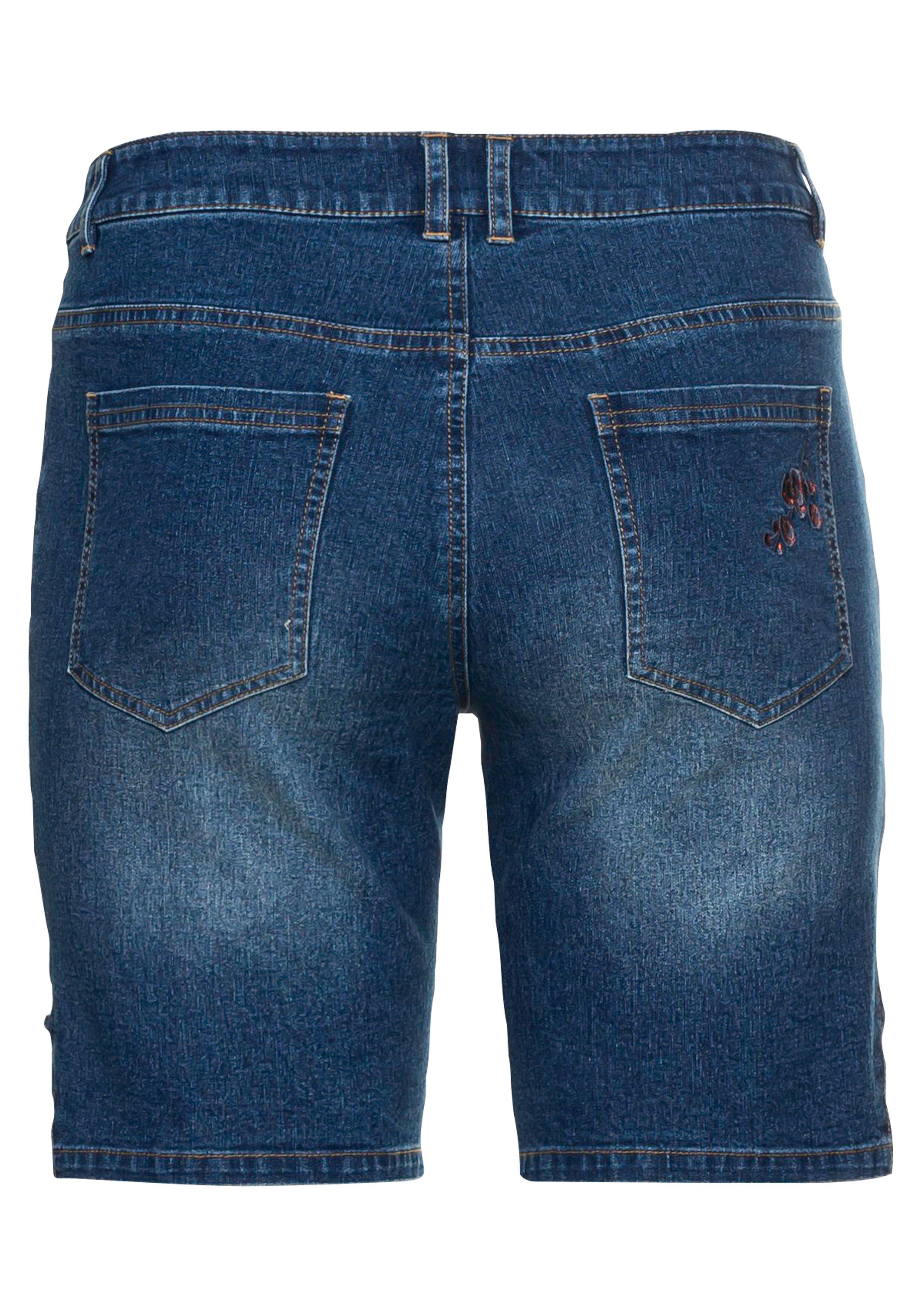 Jeansbermudas mit Blumenstickerei und Schnürung