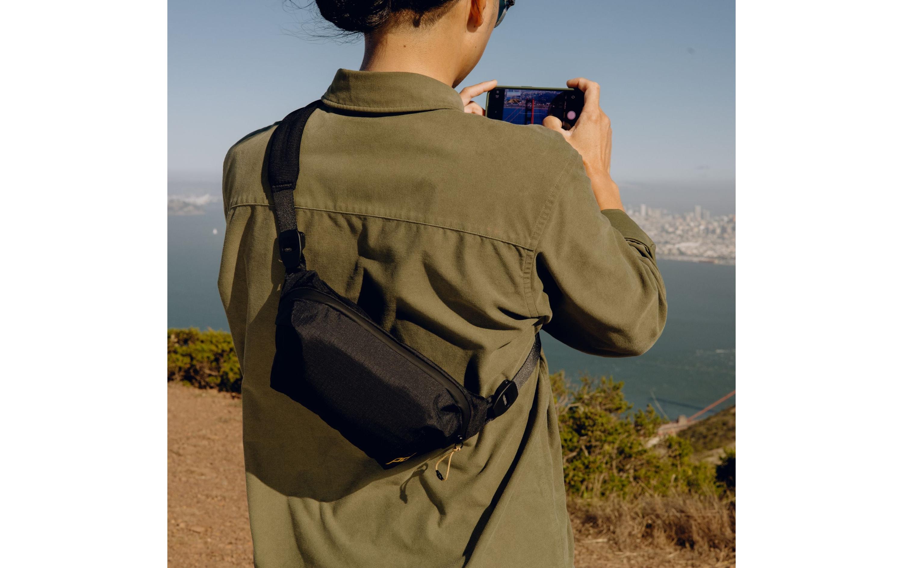 Fotorucksack Outdoor Sling 2L – SchwarzUltraleichte, quer über den Körper getragene Tasche
