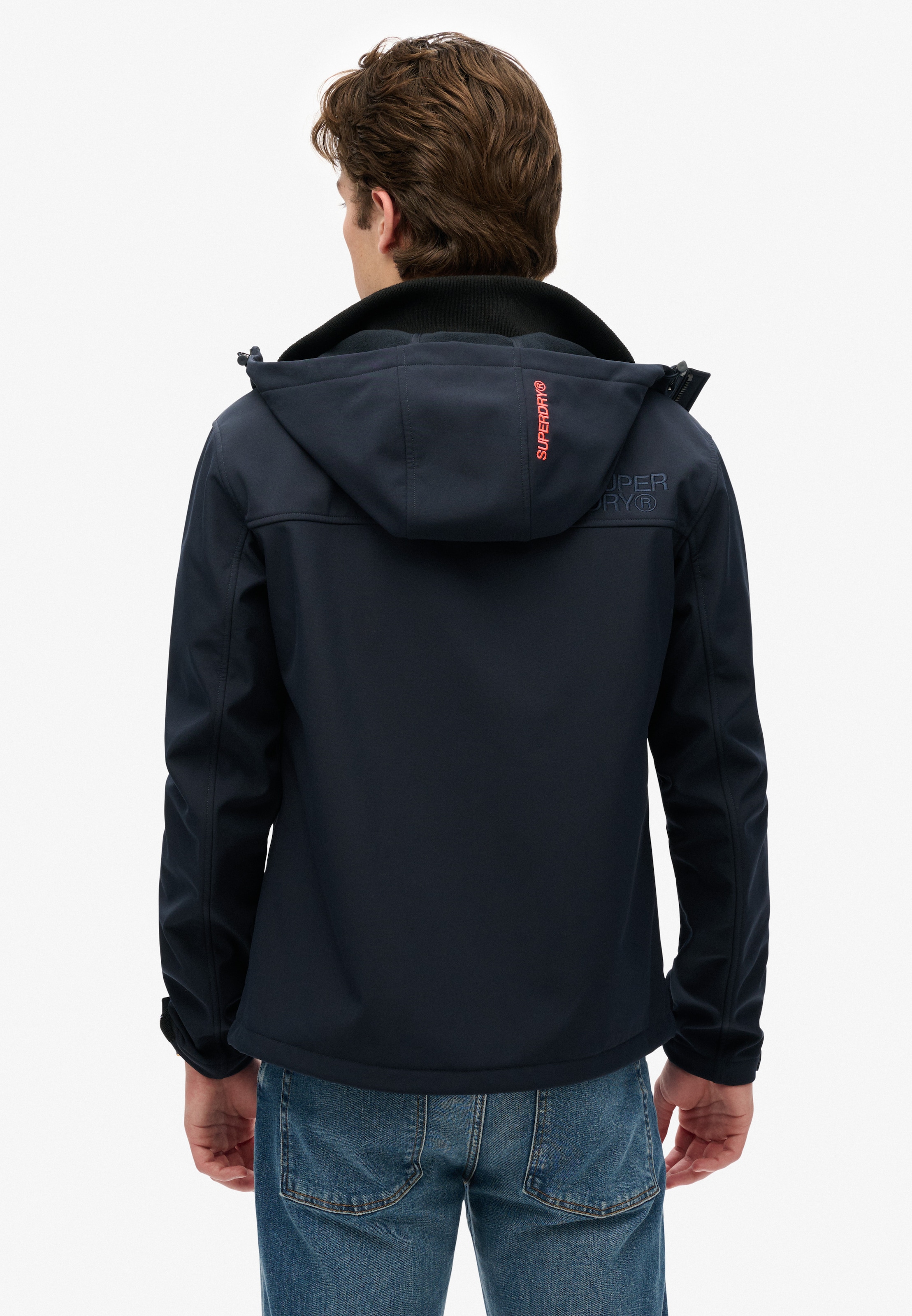 Superdry Outdoorjacke »HOODED SOFT SHELL TREKKER JKT« mit Kapuze