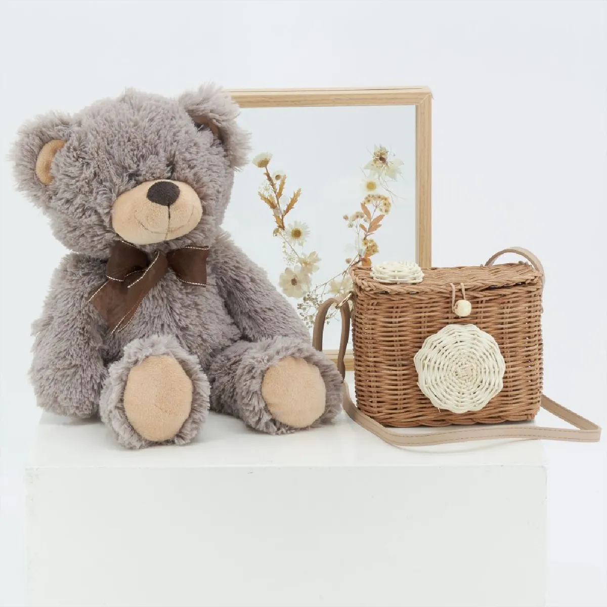 Aubry Gaspard Sac Enfant Rotin Cuir Appareil Photo