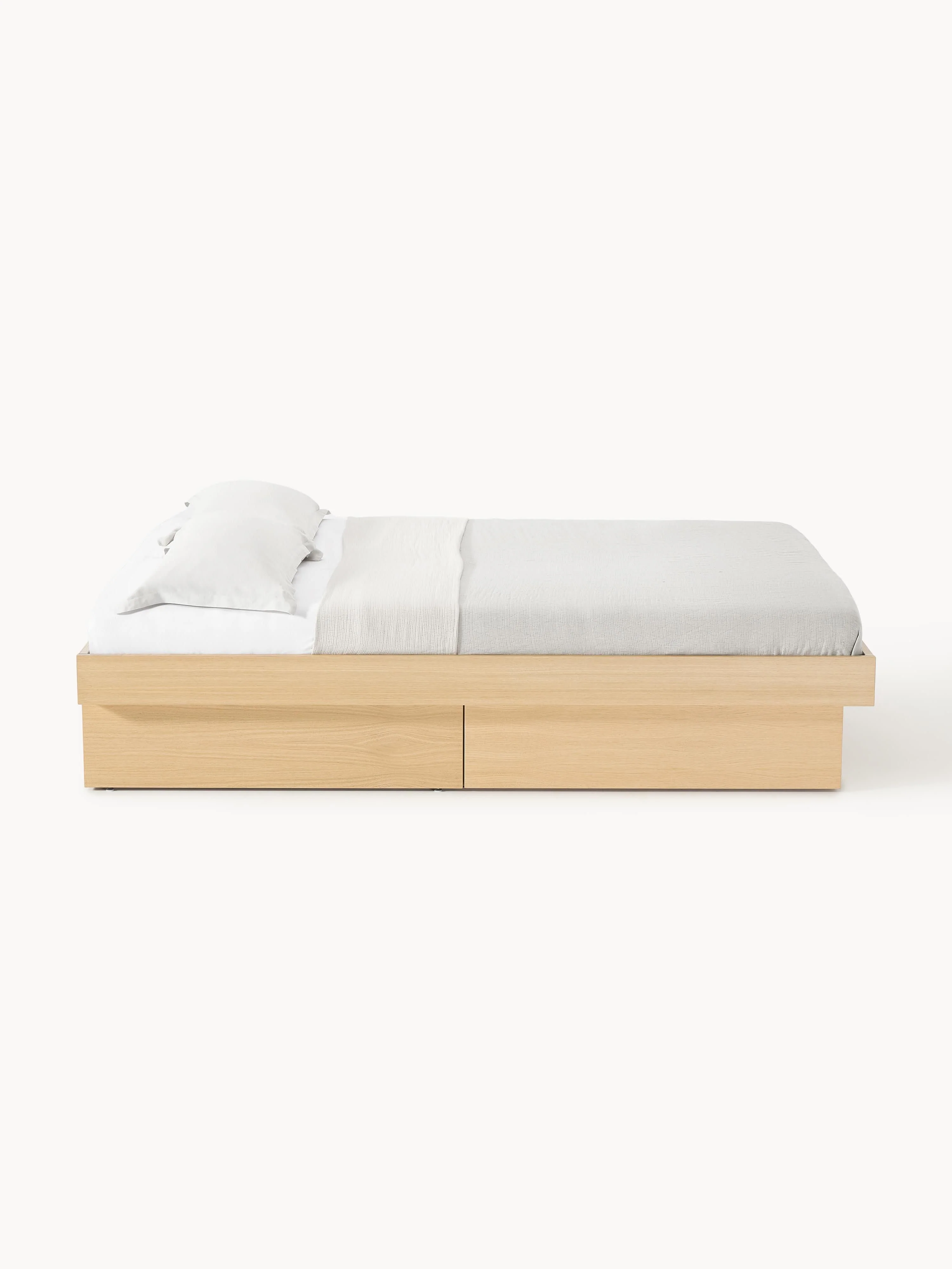Houten bed Sato met lades