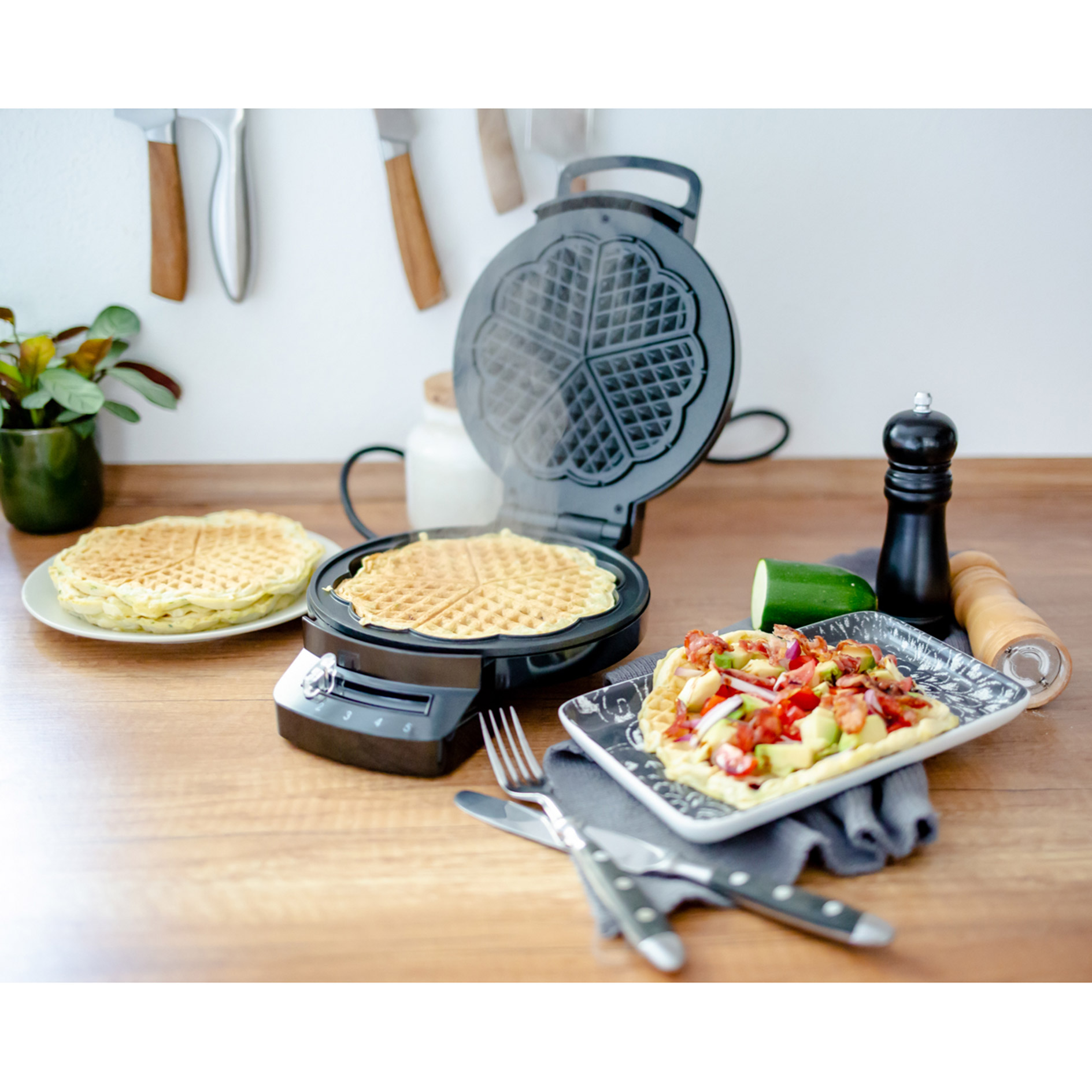 STEBA Waffeleisen WE 1 - schwarz - für 5 Herzwaffeln