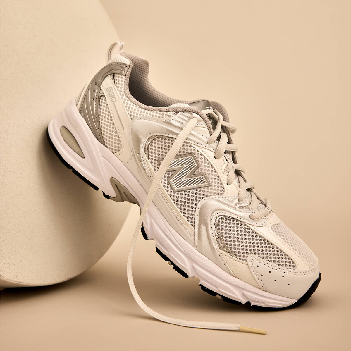 Tênis NEW BALANCE MR530
