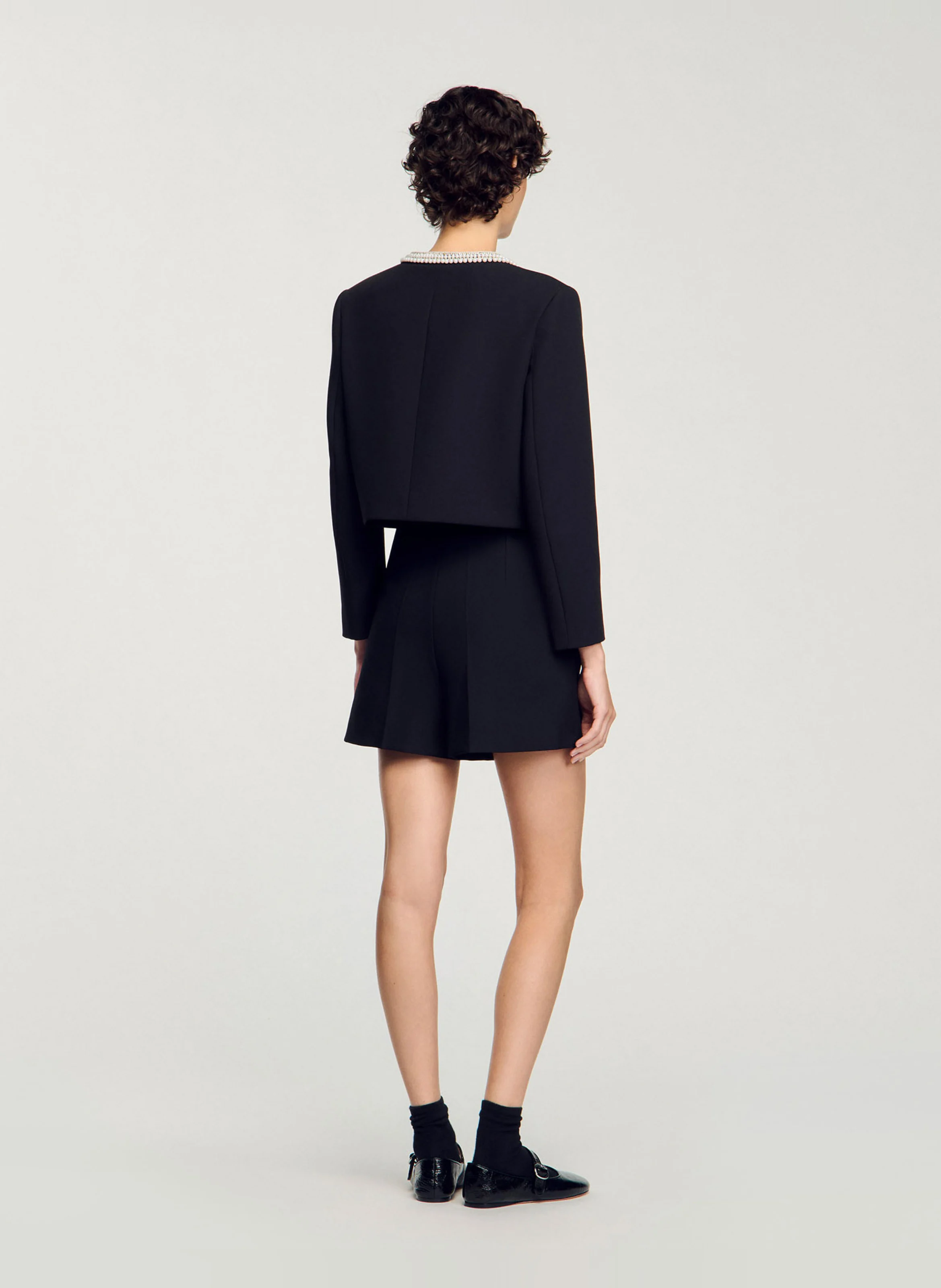 Short taille haute à poches boutonnées | Noir